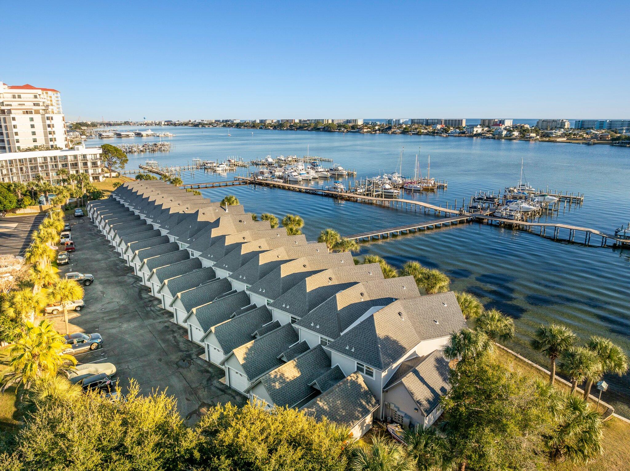 BROOKS LANDING - Residential Lease