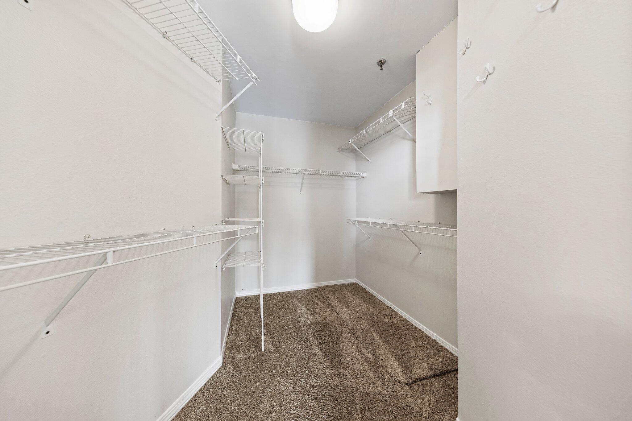 BROOKS LANDING - Residential Lease