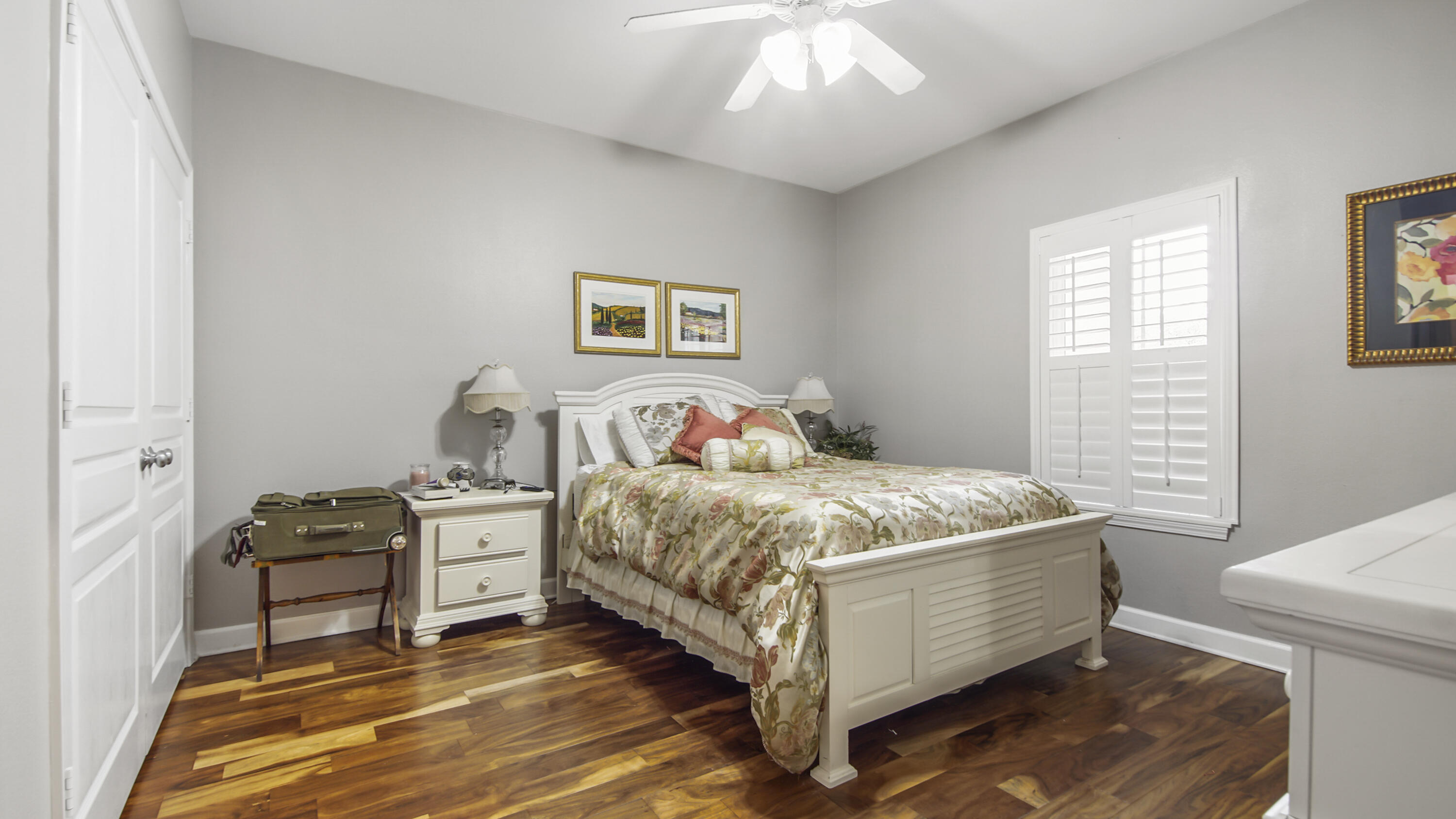 INDIANOLA ON THE WATER - Residential