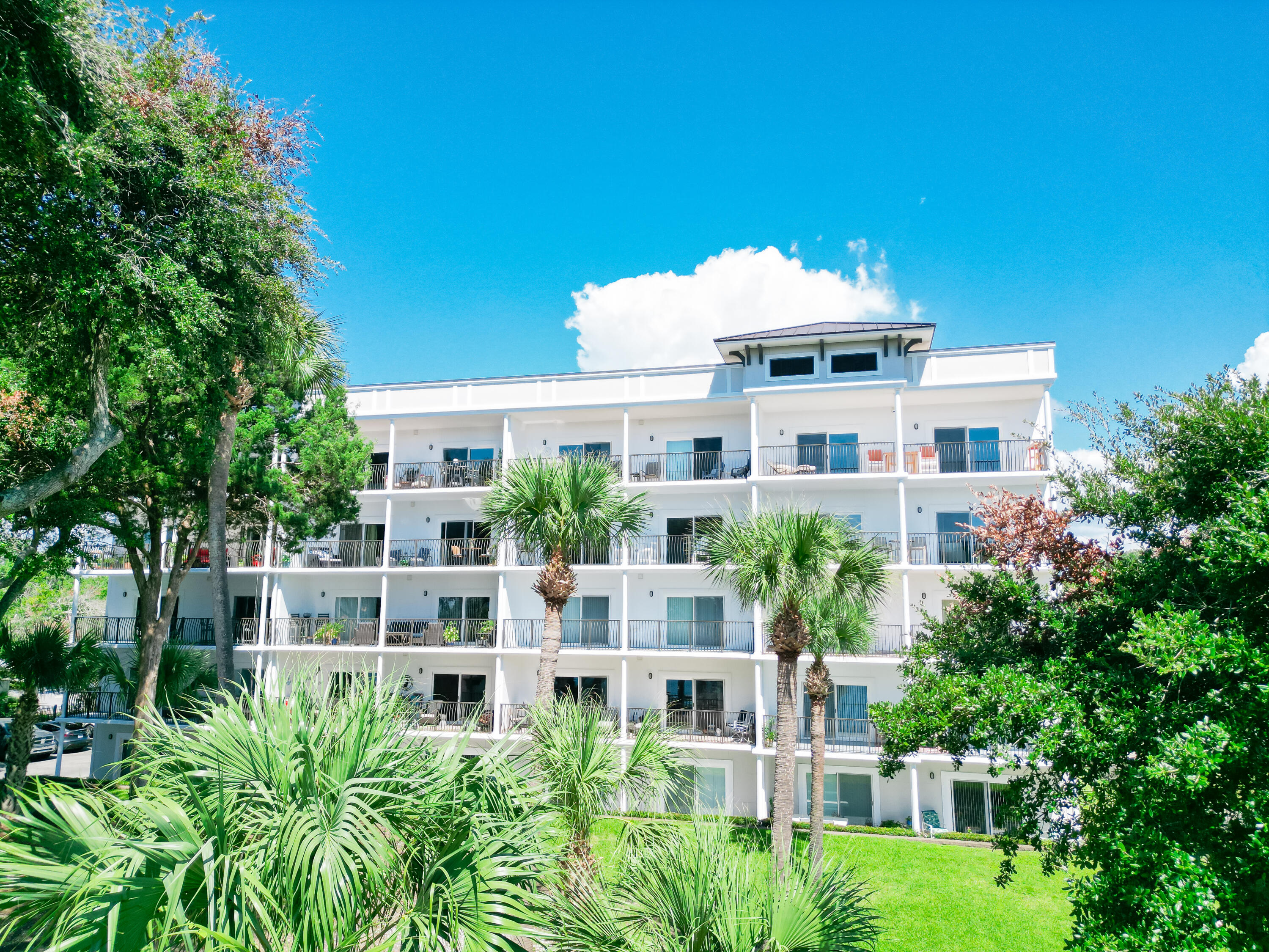 INDIANOLA ON THE WATER - Residential