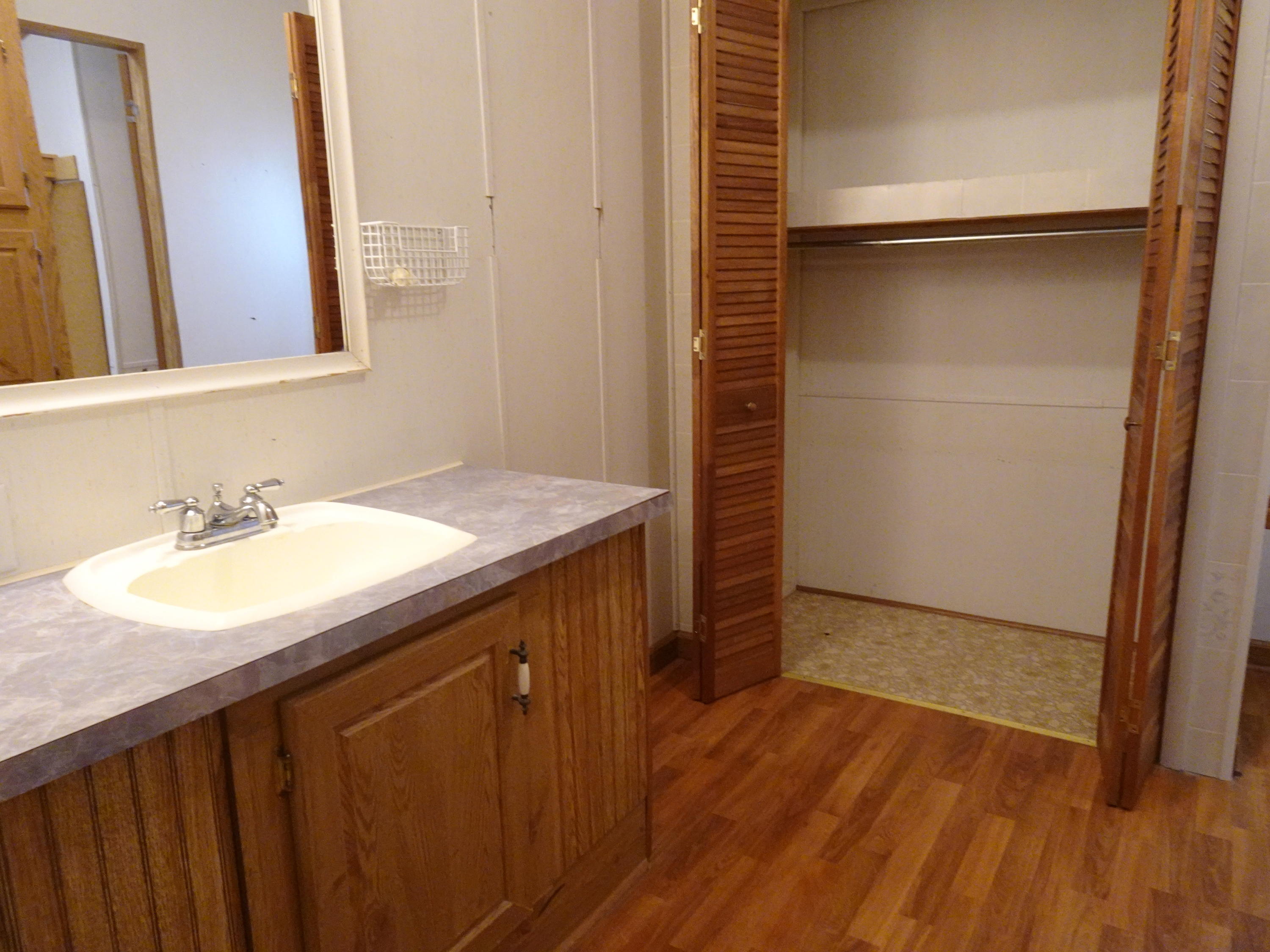 LOTS 9 & 10 PIPERS LANDING S/D - Residential