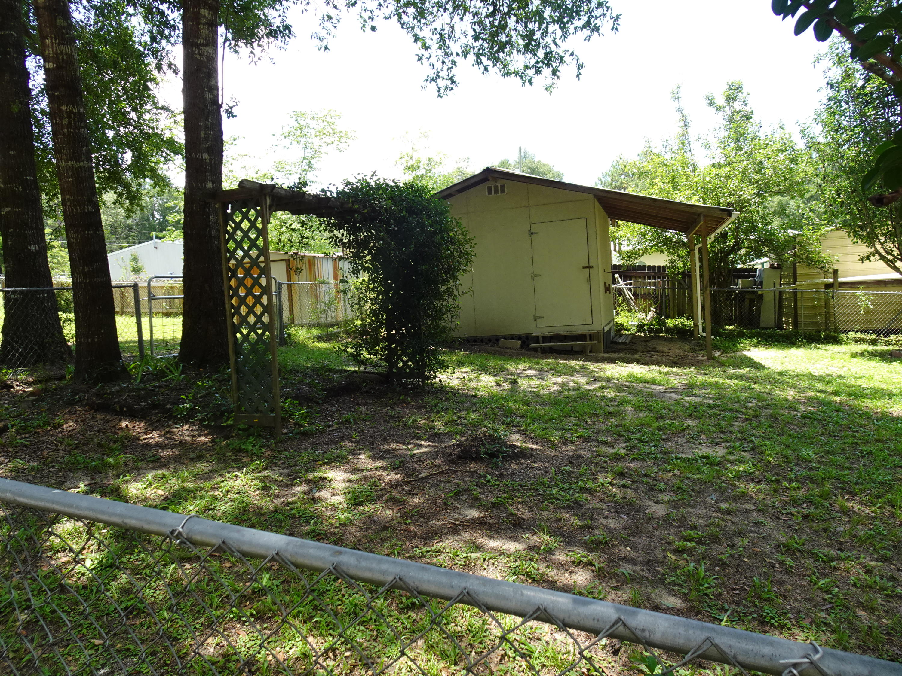 LOTS 9 & 10 PIPERS LANDING S/D - Residential