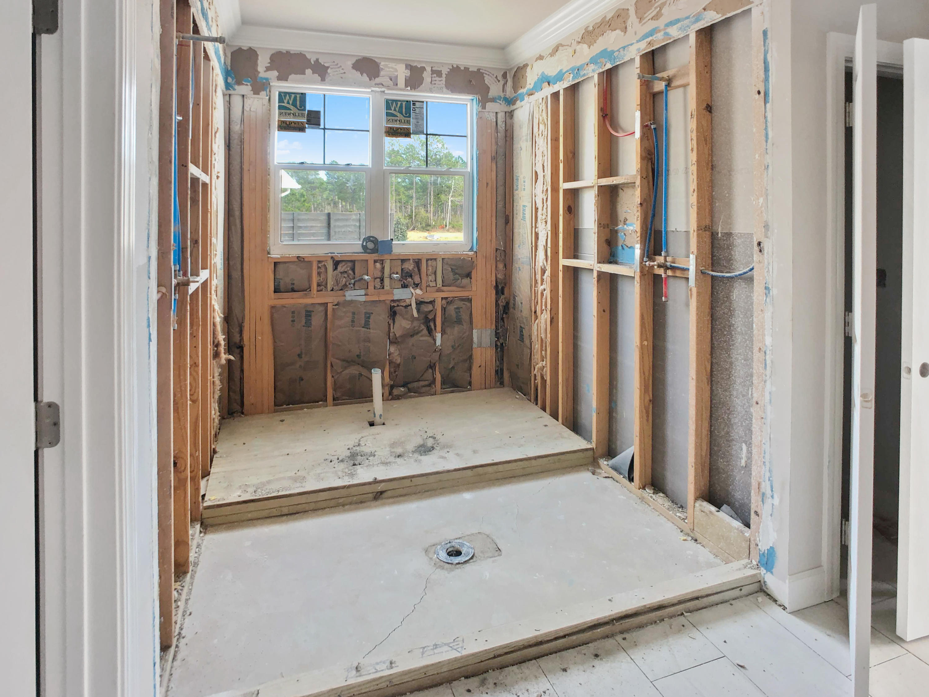 LAKEVIEW ESTATES - Residential