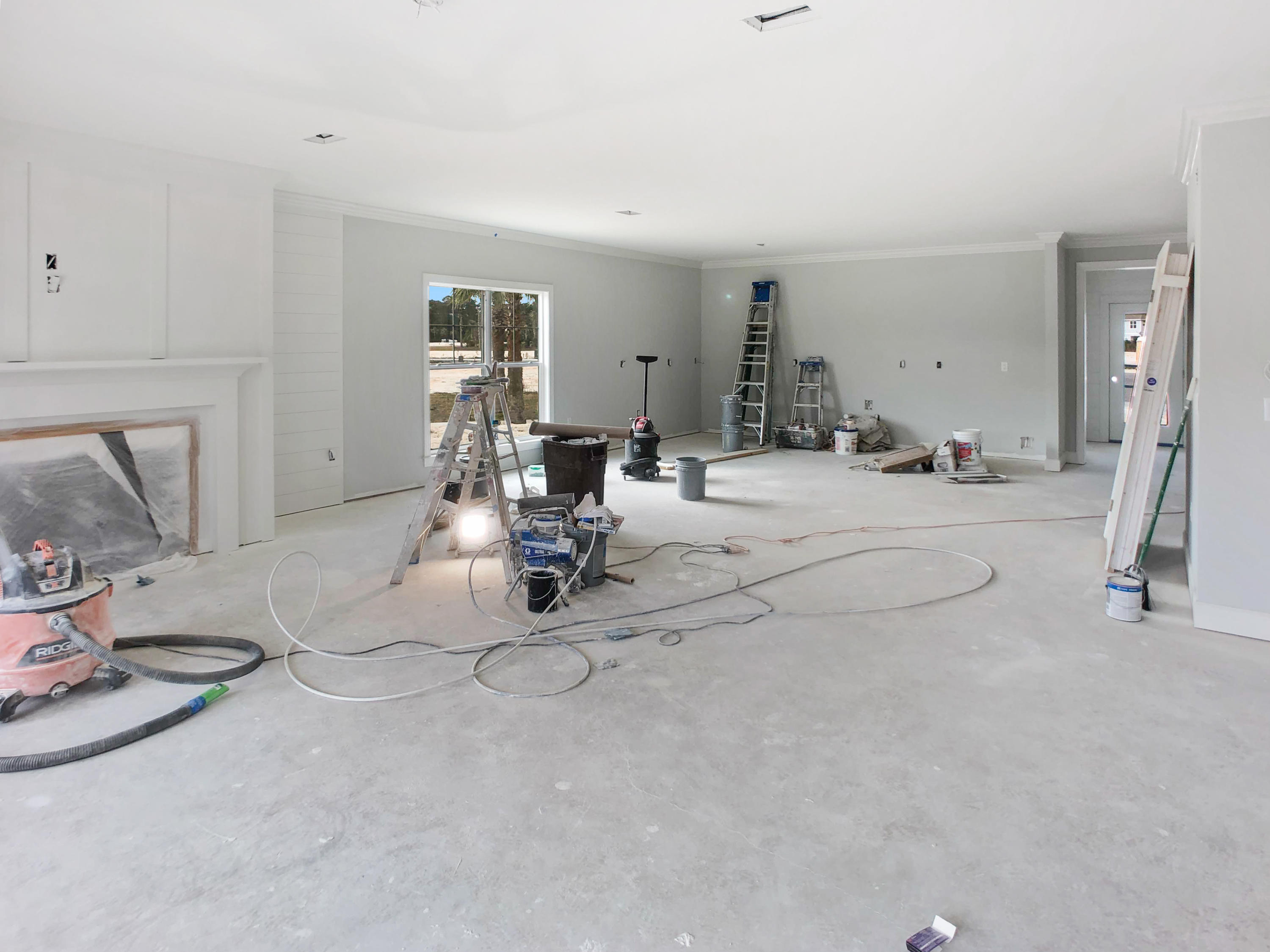 LAKEVIEW ESTATES - Residential