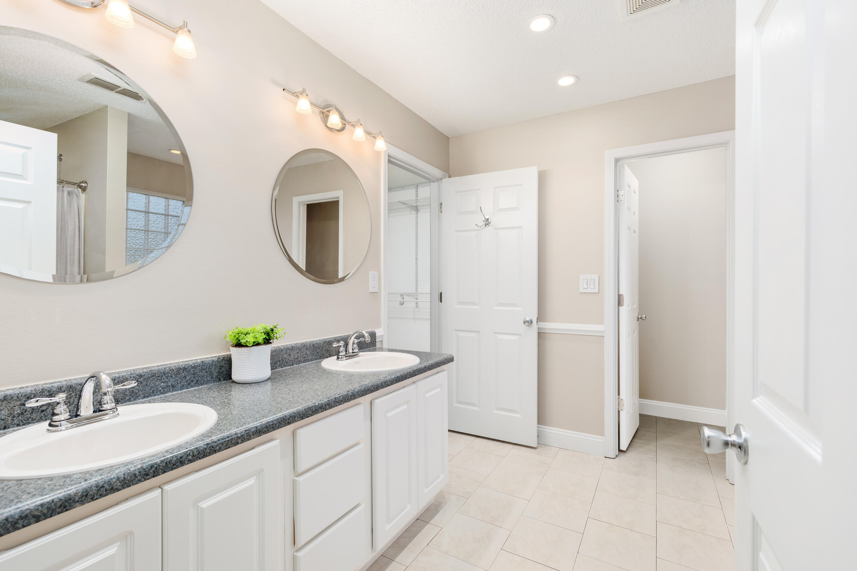 REDSTONE ESTATES - Residential