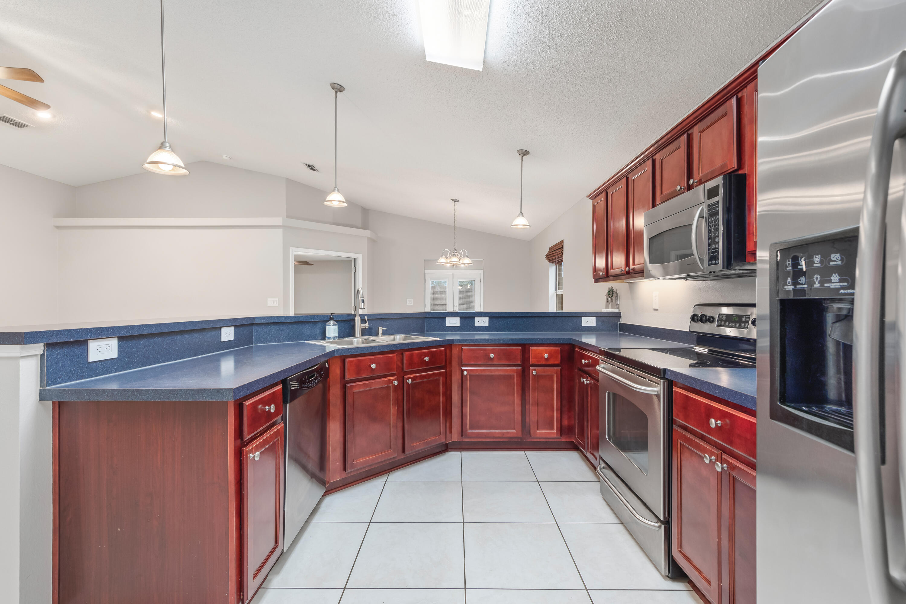 REDSTONE ESTATES - Residential