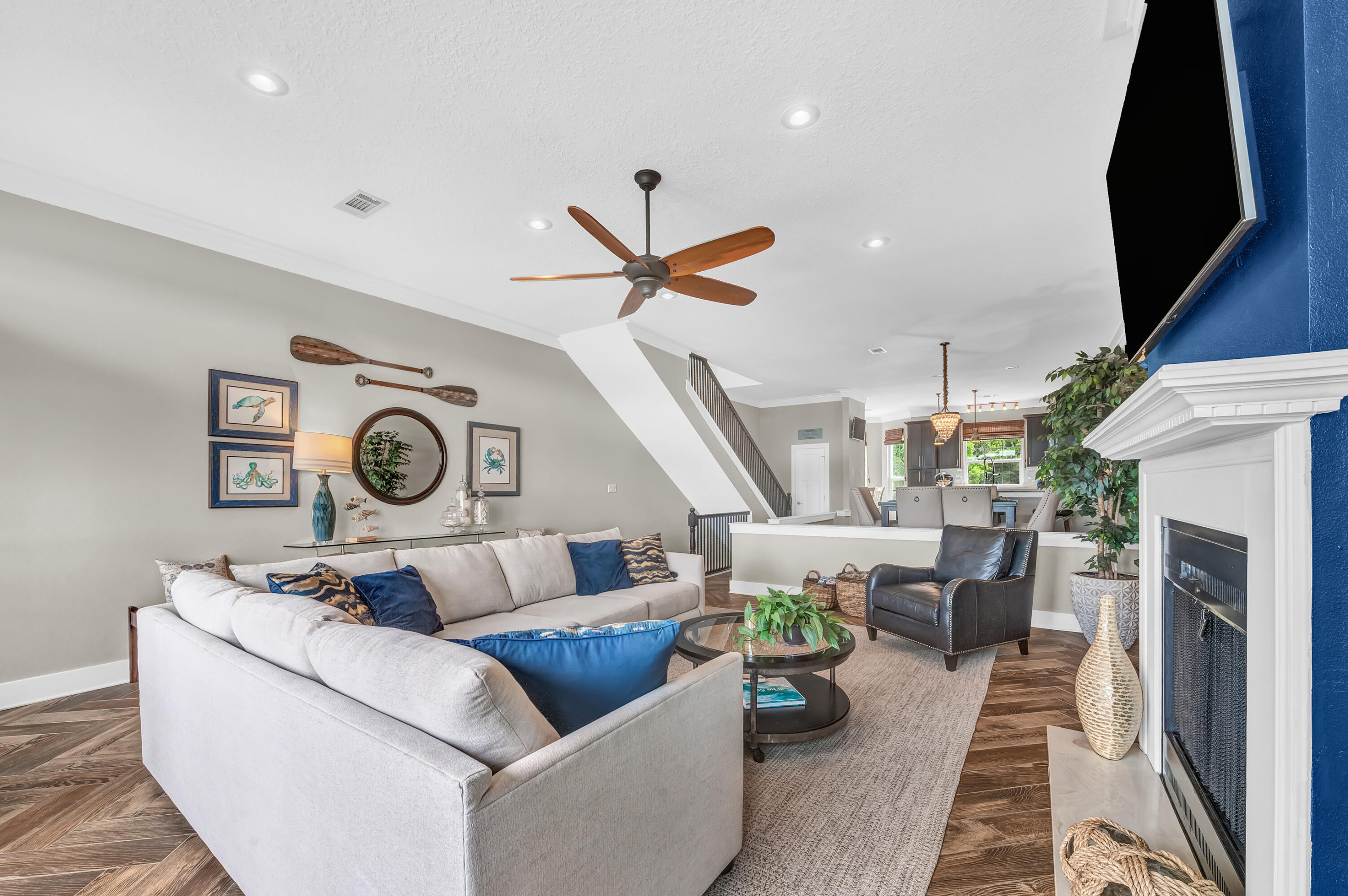 MOORINGS PH 2 - Residential