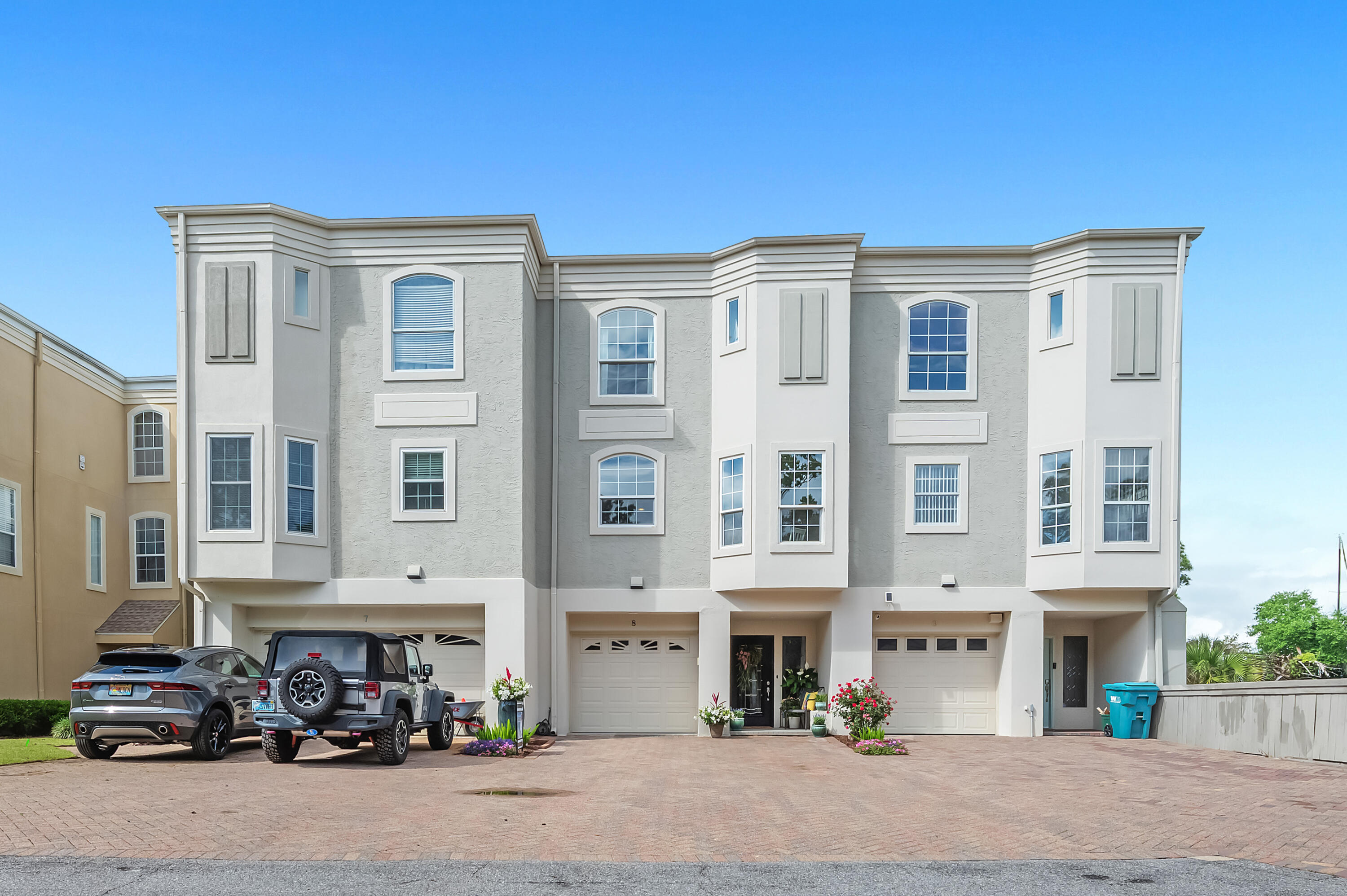 MOORINGS PH 2 - Residential