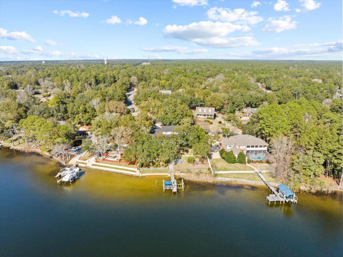 ROCKY BAYOU ESTATES 01 - Residential Lease