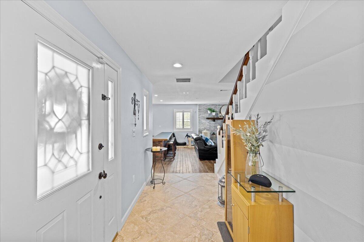 ROCKY BAYOU ESTATES 01 - Residential Lease