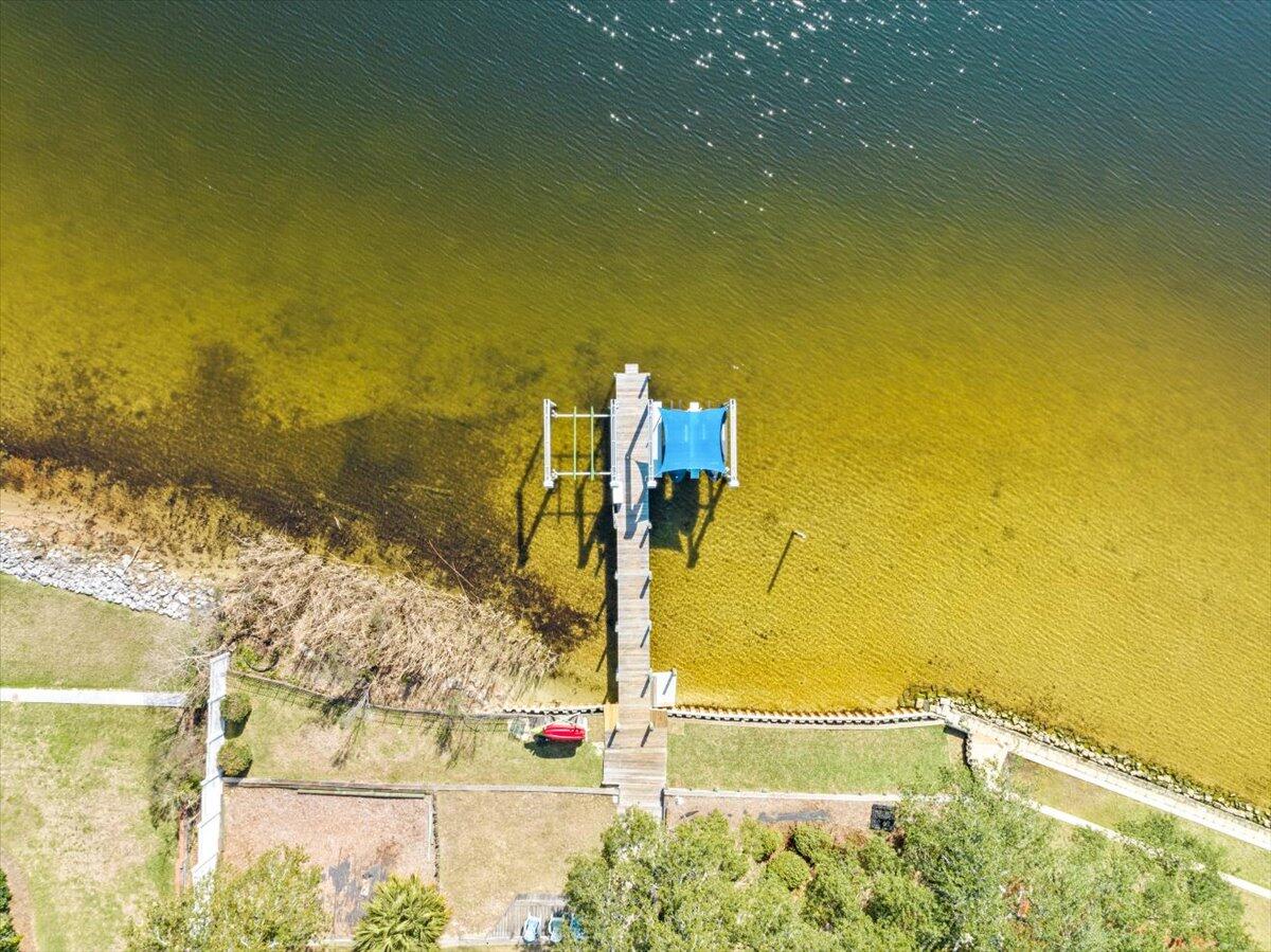 ROCKY BAYOU ESTATES 01 - Residential Lease