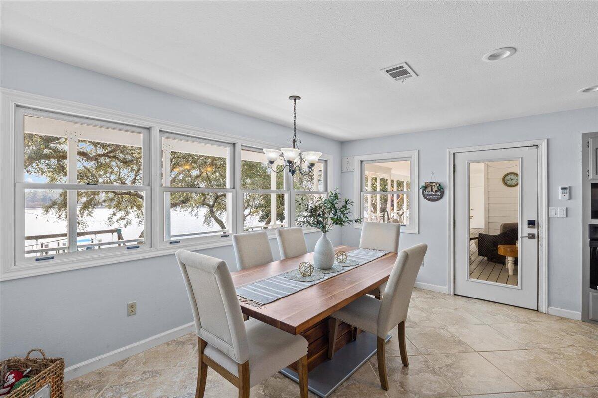 ROCKY BAYOU ESTATES 01 - Residential Lease