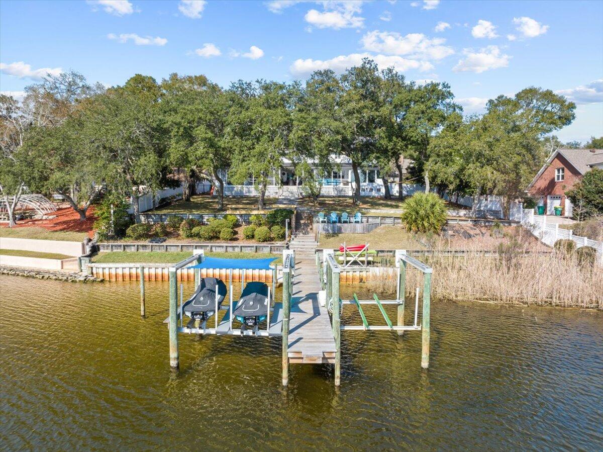 ROCKY BAYOU ESTATES 01 - Residential Lease