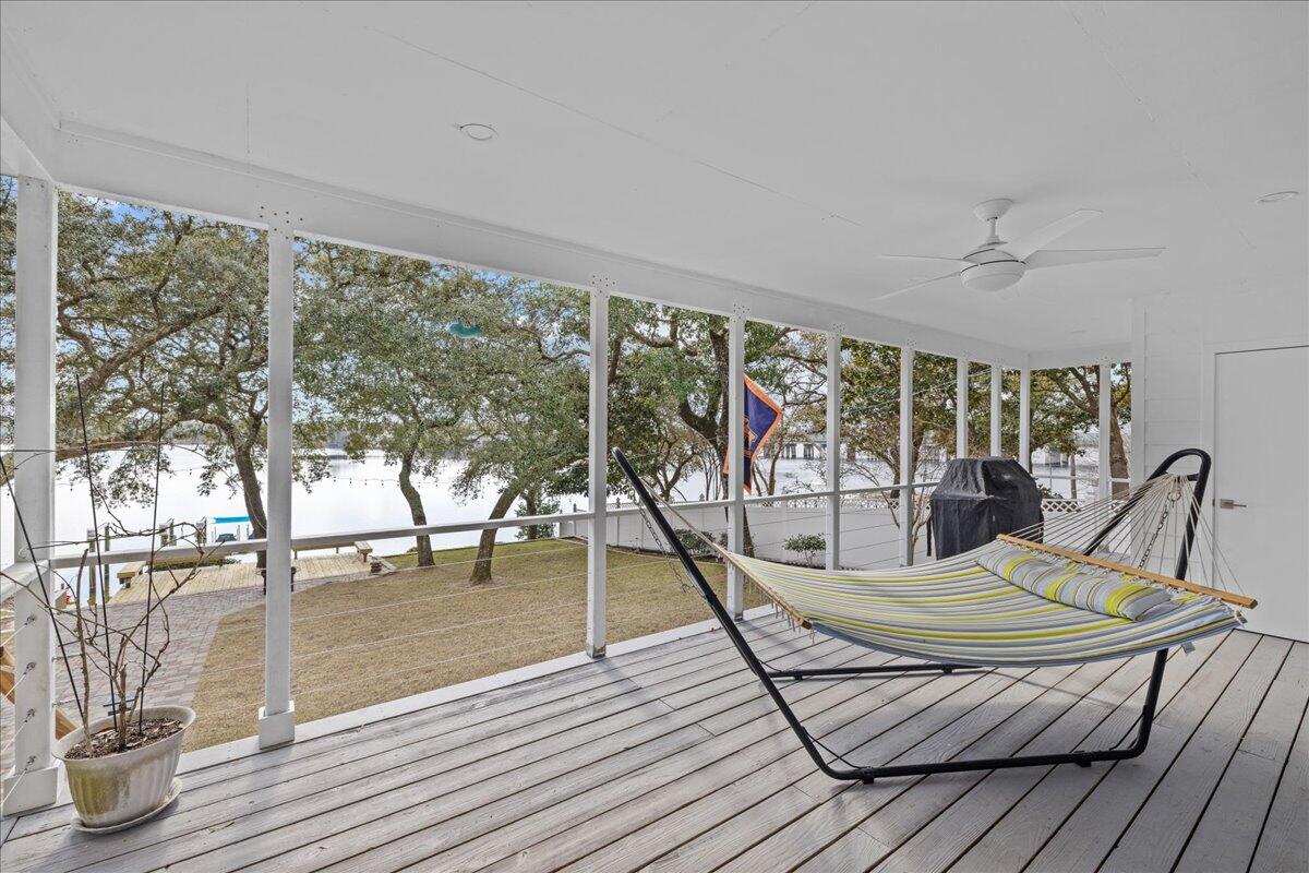 ROCKY BAYOU ESTATES 01 - Residential Lease