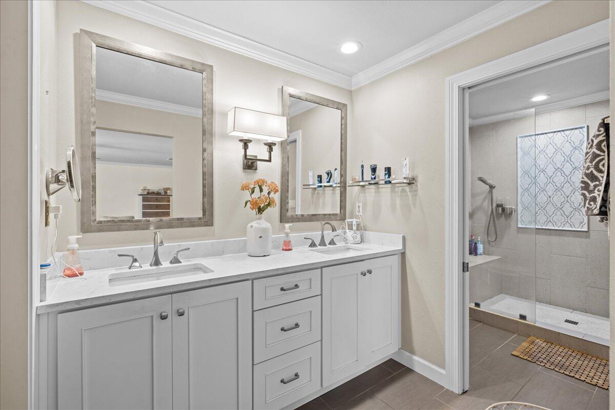 ROCKY BAYOU ESTATES 01 - Residential Lease