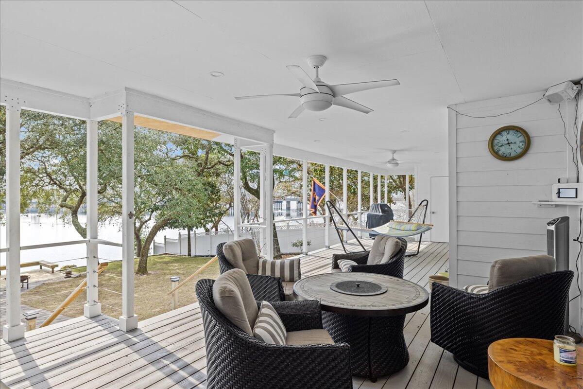 ROCKY BAYOU ESTATES 01 - Residential Lease