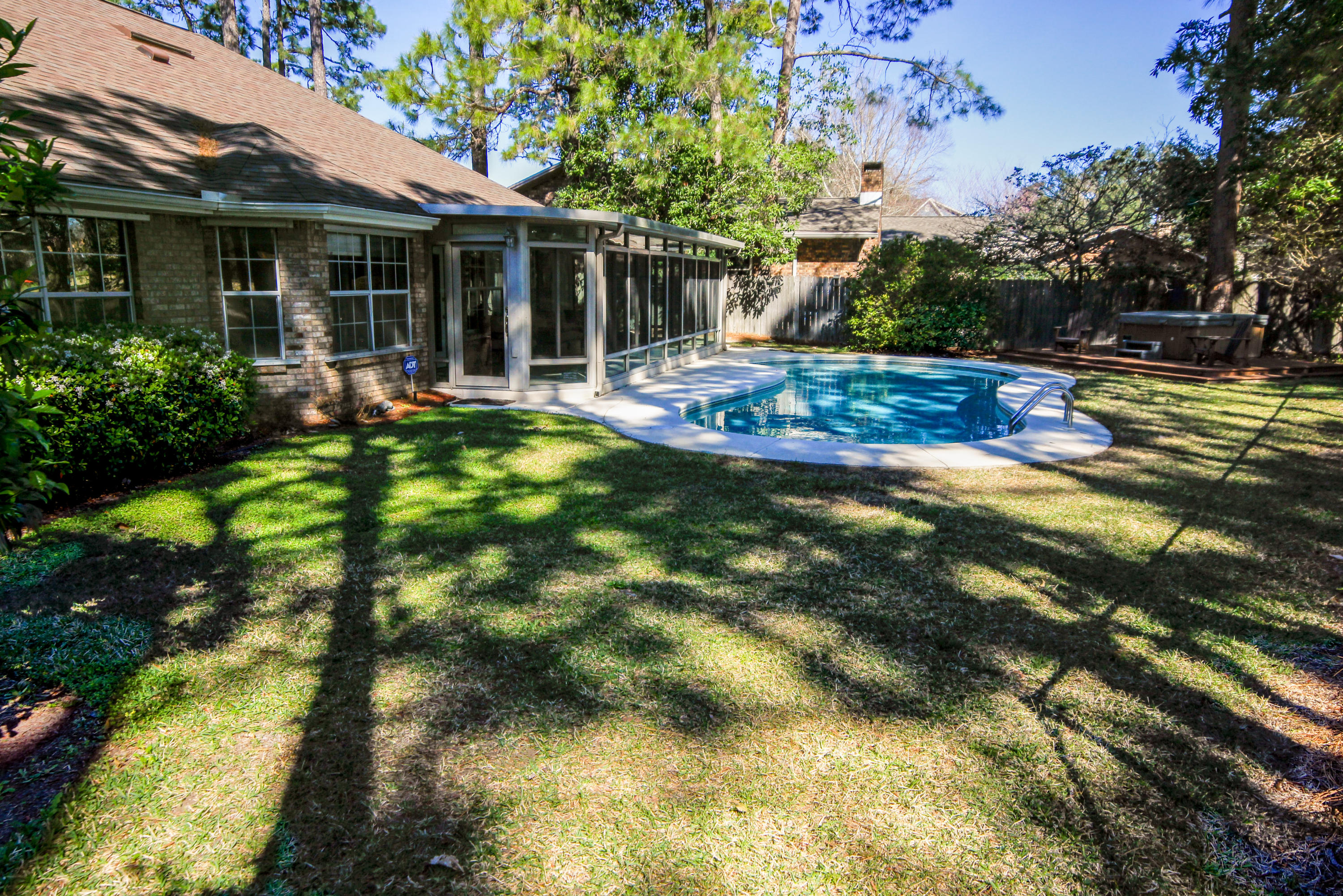 LAKE LORRAINE ESTATES 3 - Residential