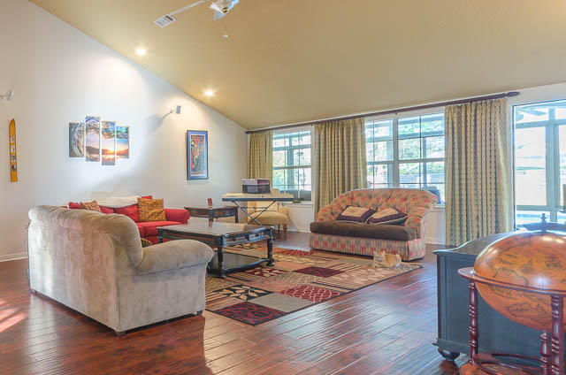 LAKE LORRAINE ESTATES 3 - Residential