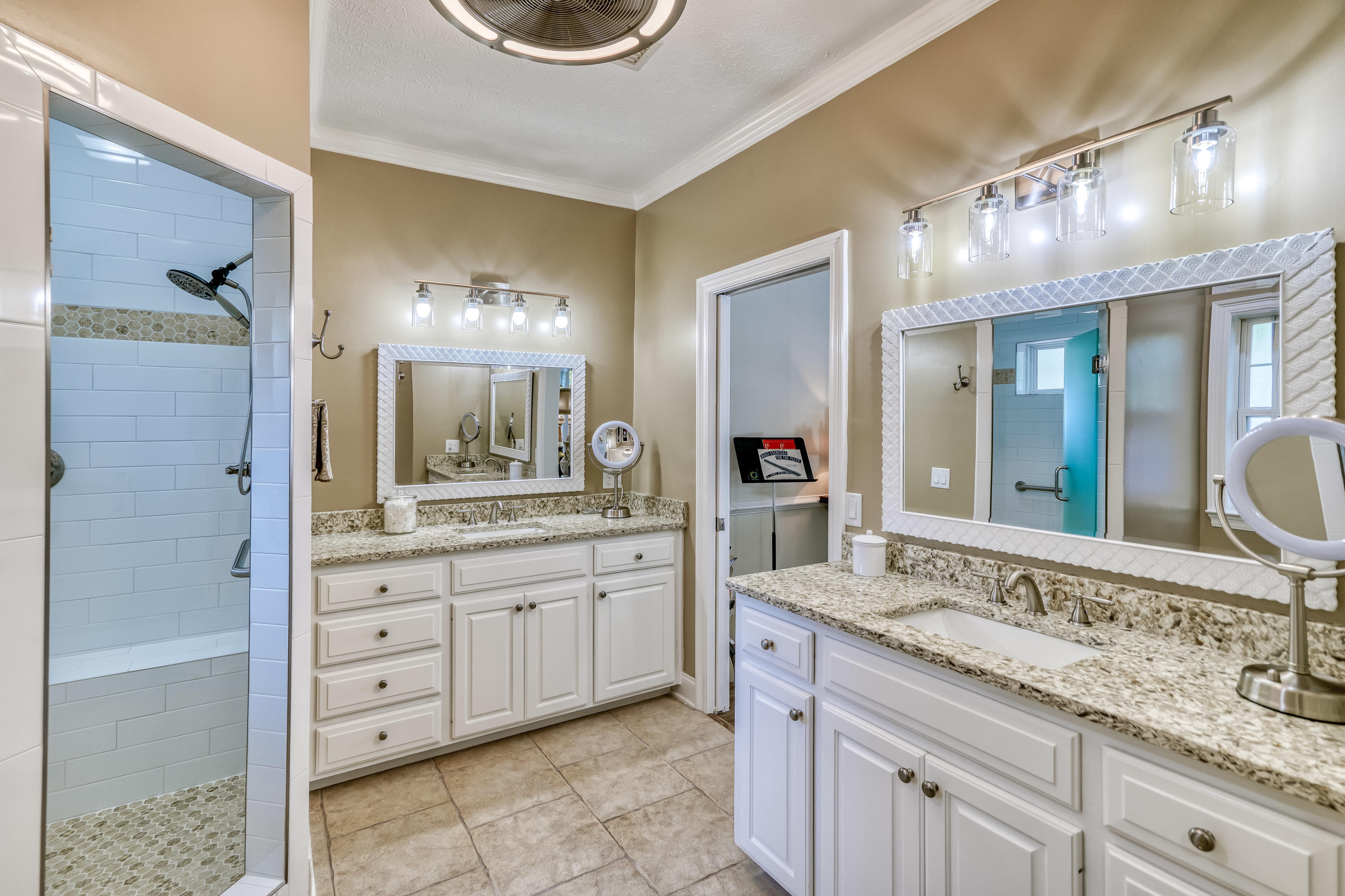 SEABREEZE - Residential