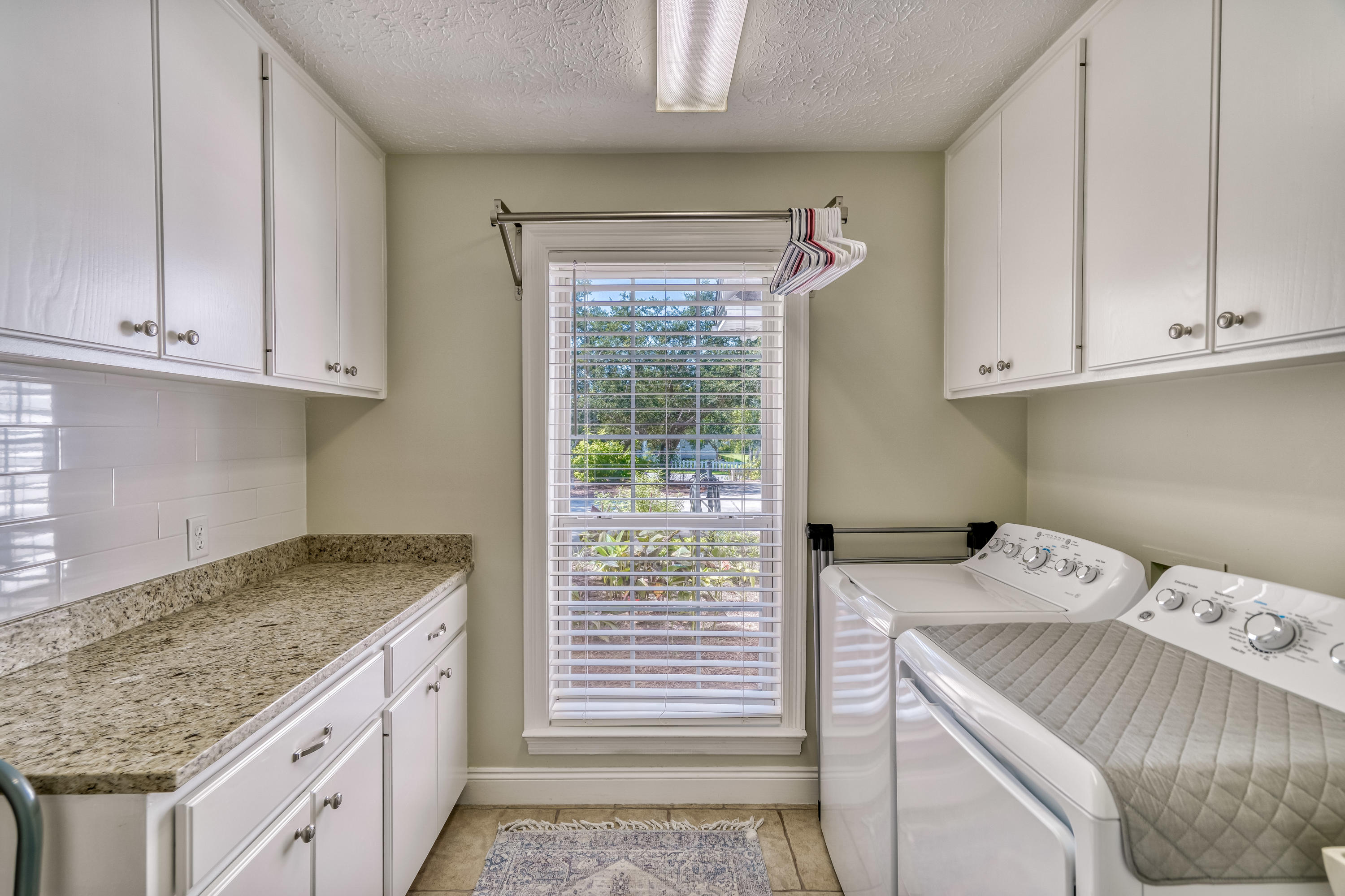 SEABREEZE - Residential