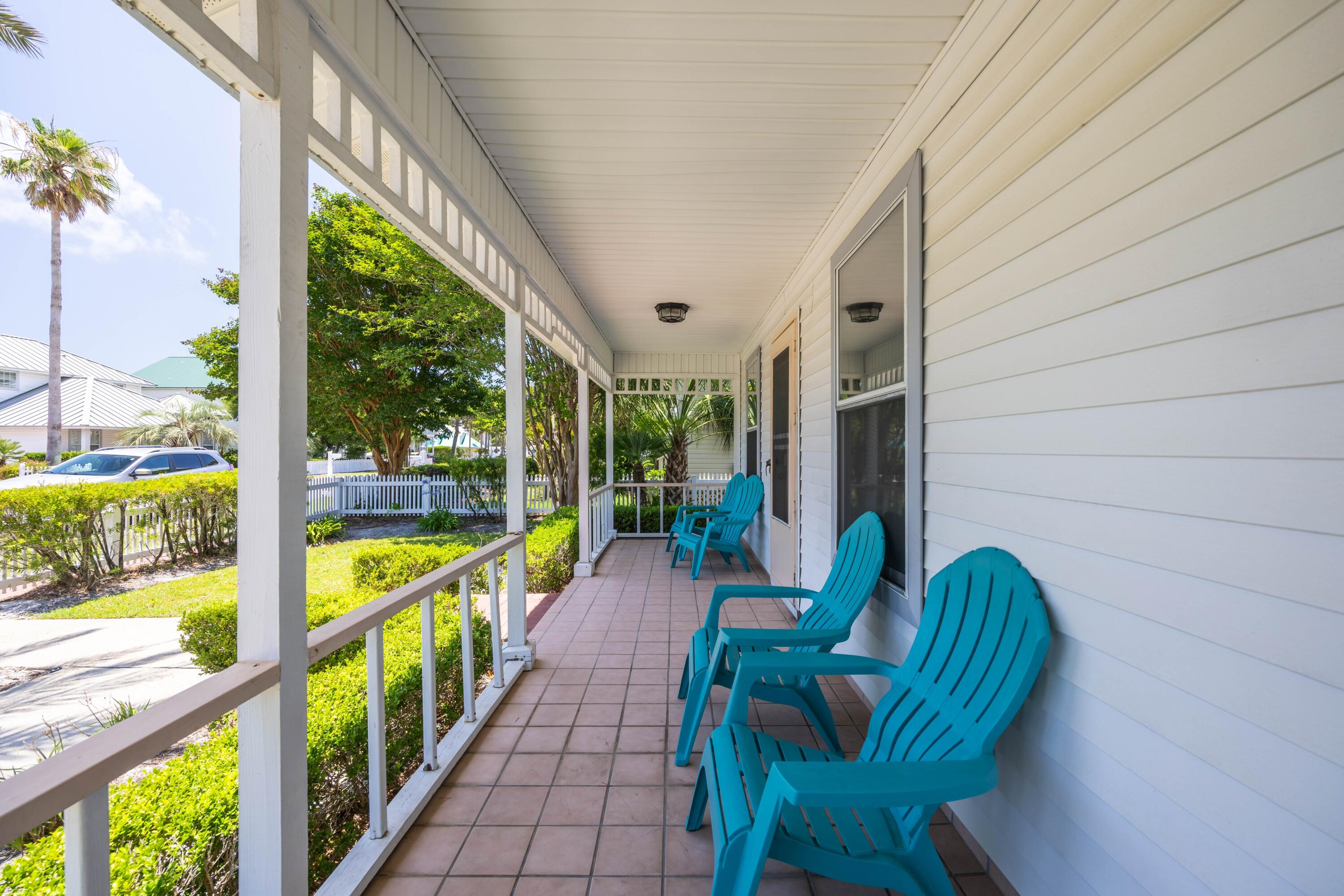 CRYSTAL SHORES - Residential