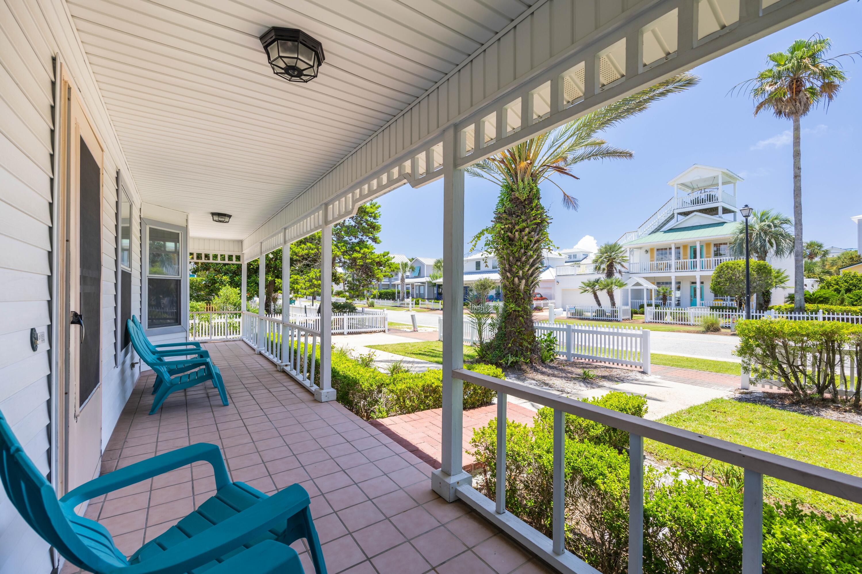 CRYSTAL SHORES - Residential