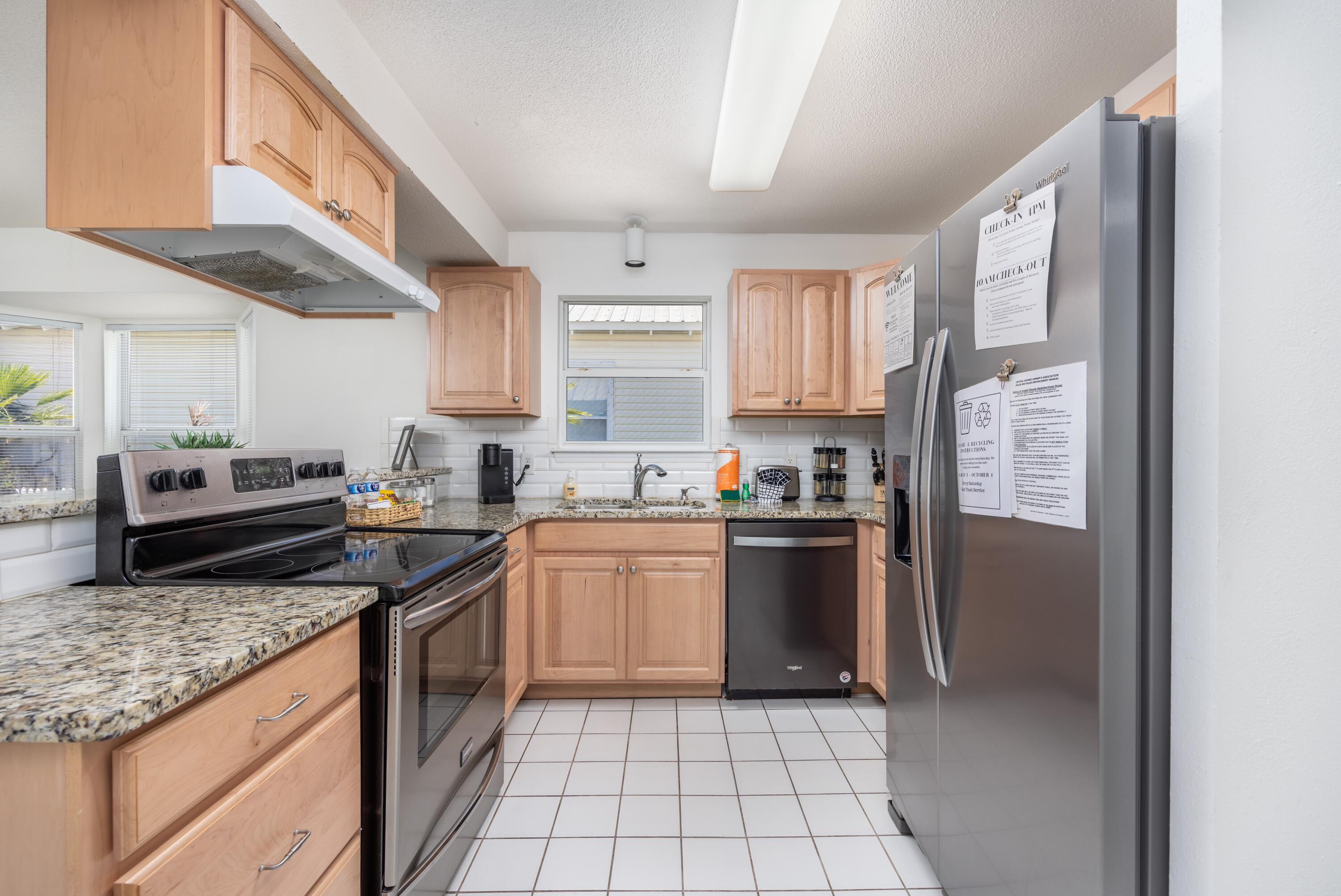 CRYSTAL SHORES - Residential