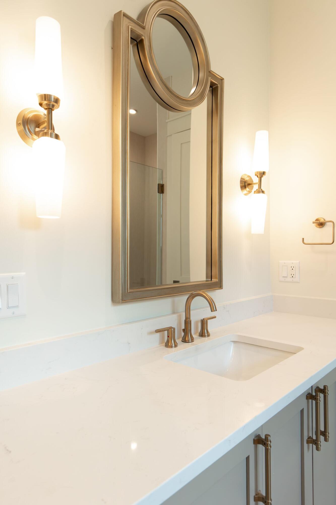 PINES OF BLUE MOUNTAIN - Residential