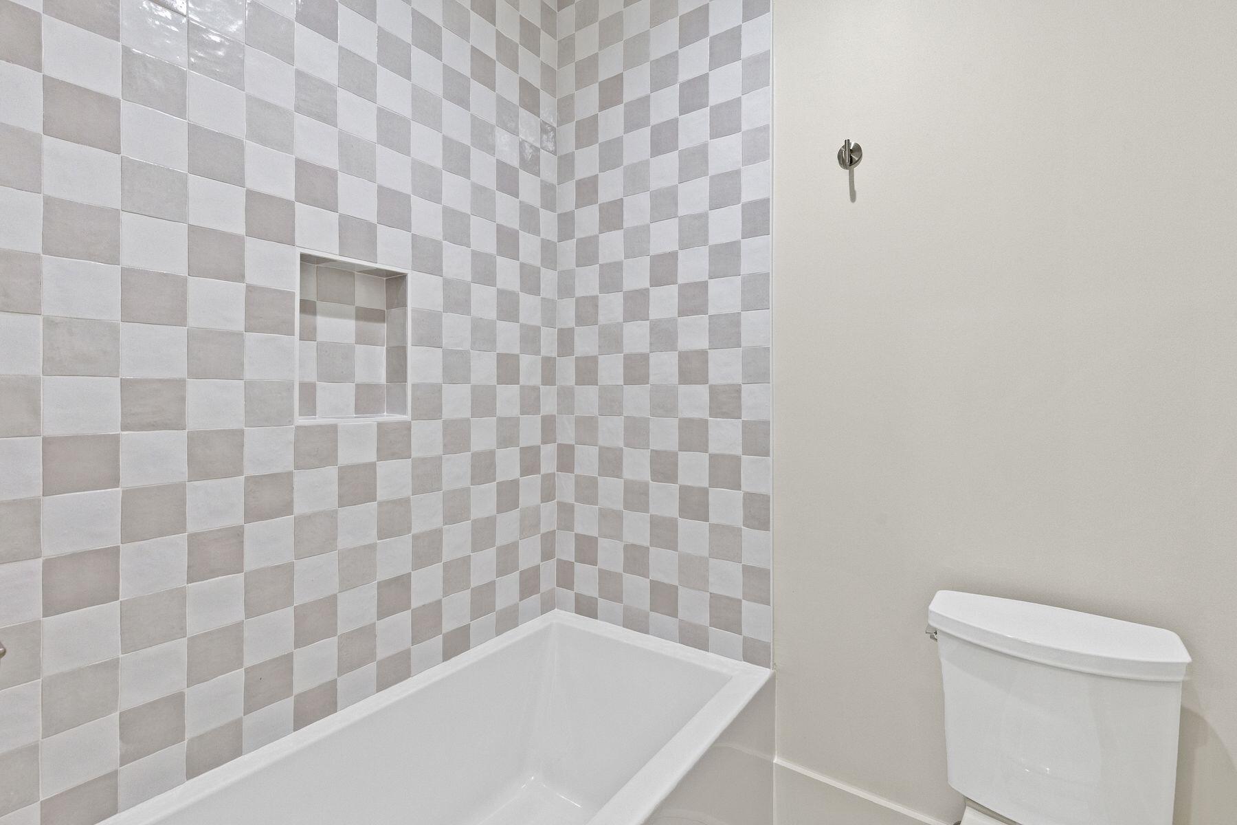 PINES OF BLUE MOUNTAIN - Residential