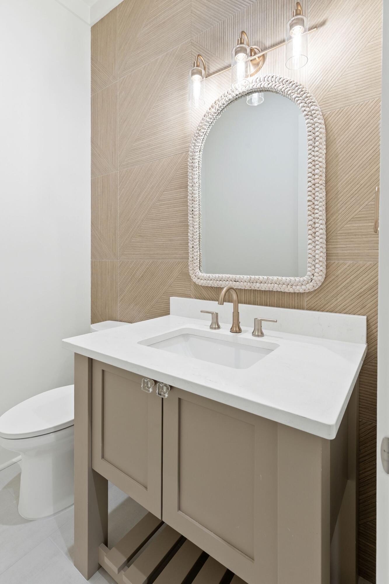 PINES OF BLUE MOUNTAIN - Residential