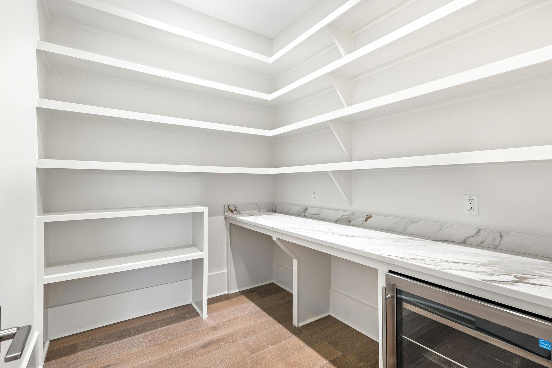 PINES OF BLUE MOUNTAIN - Residential