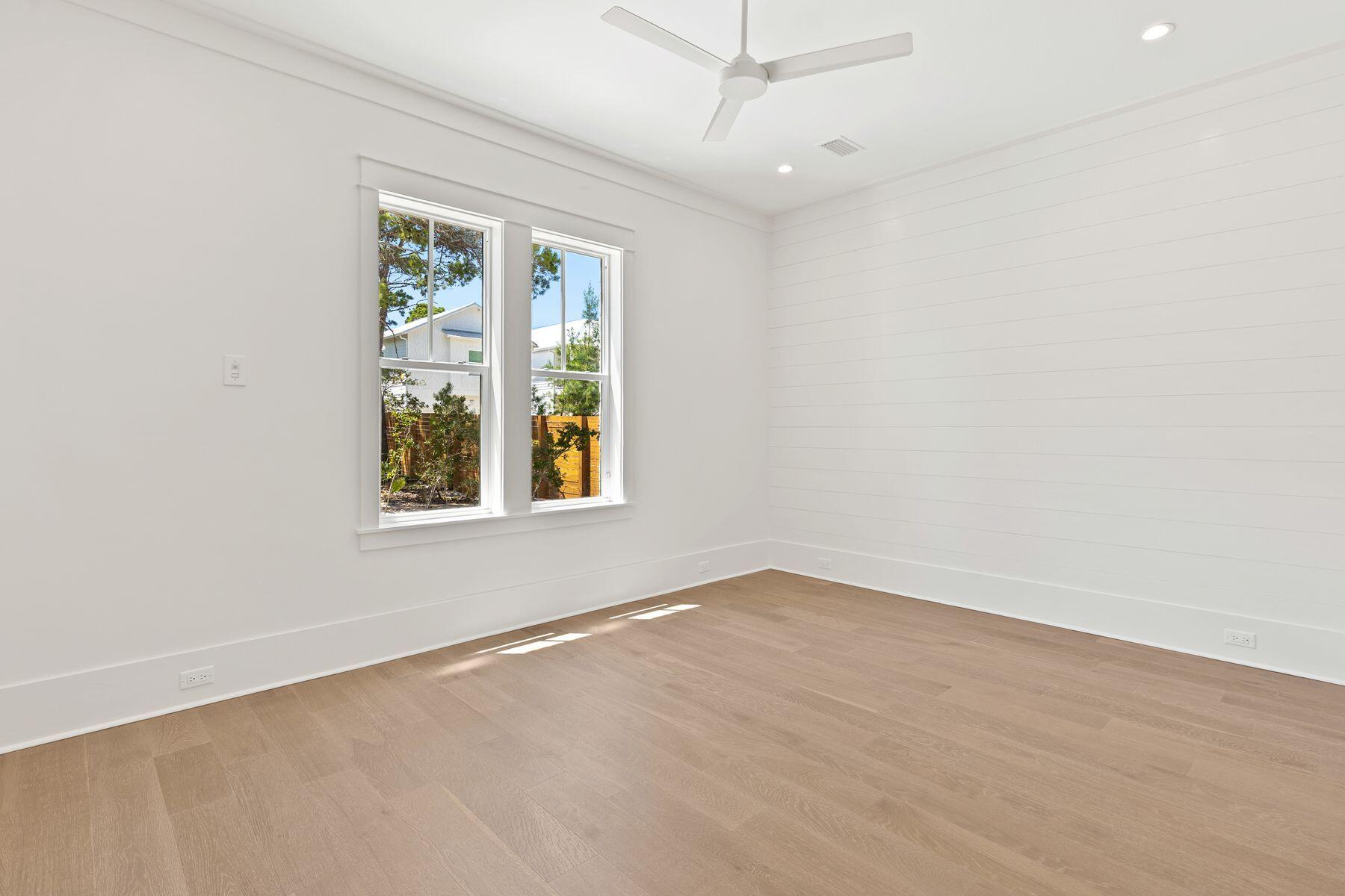 PINES OF BLUE MOUNTAIN - Residential