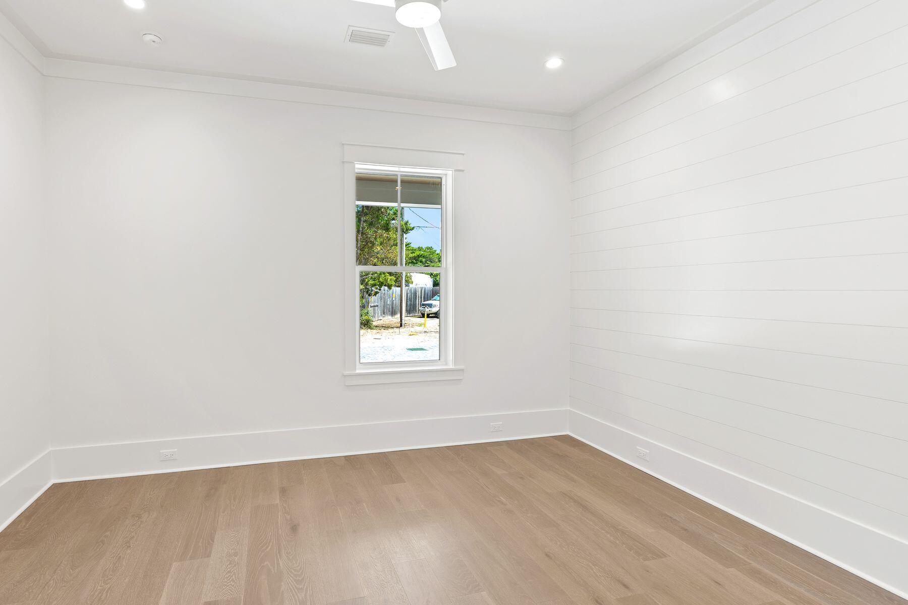 PINES OF BLUE MOUNTAIN - Residential