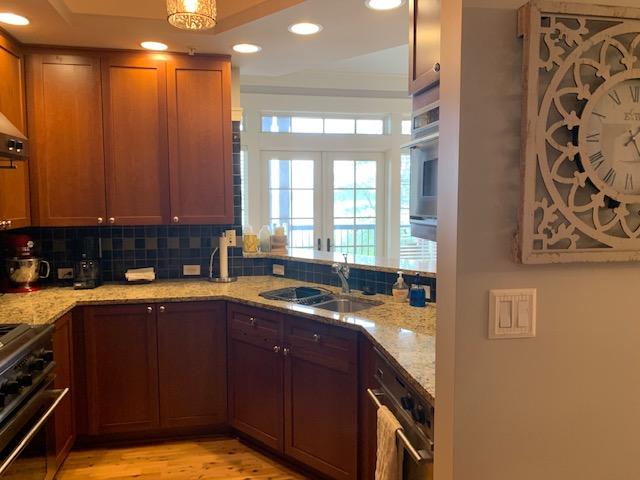 WILD HERON LAKESIDE LODGE - Residential Lease