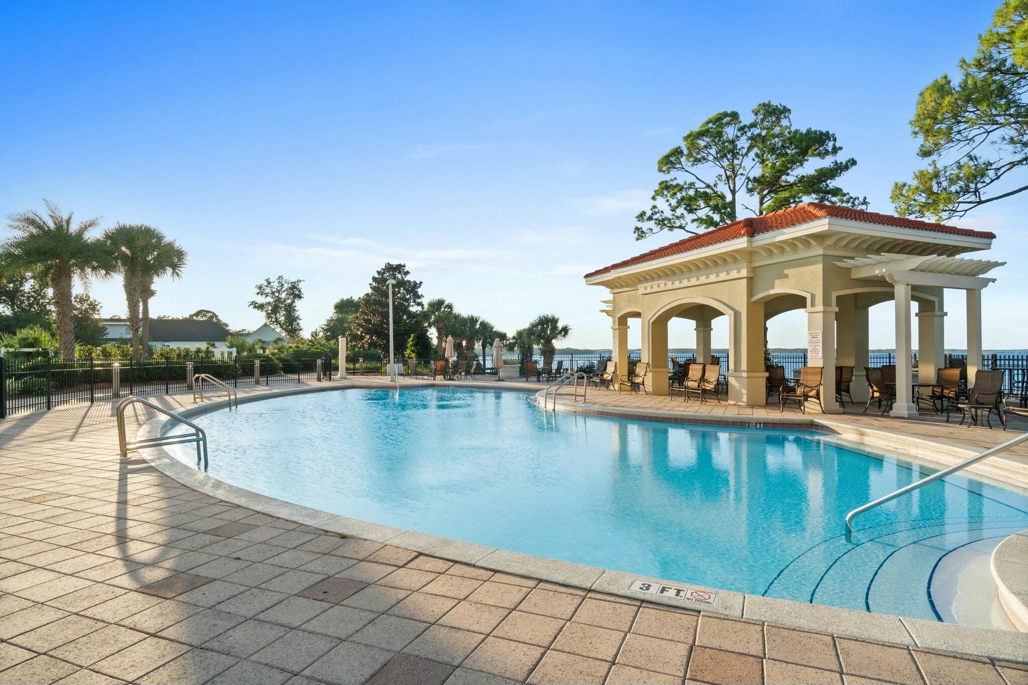 Magnolia Bay Club - Residential