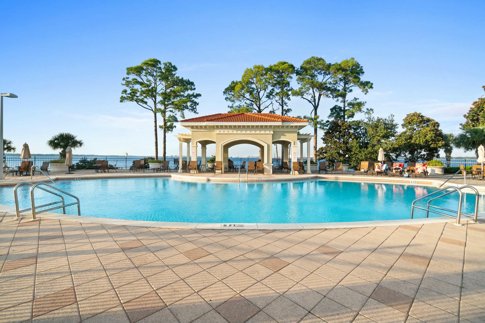 Magnolia Bay Club - Residential