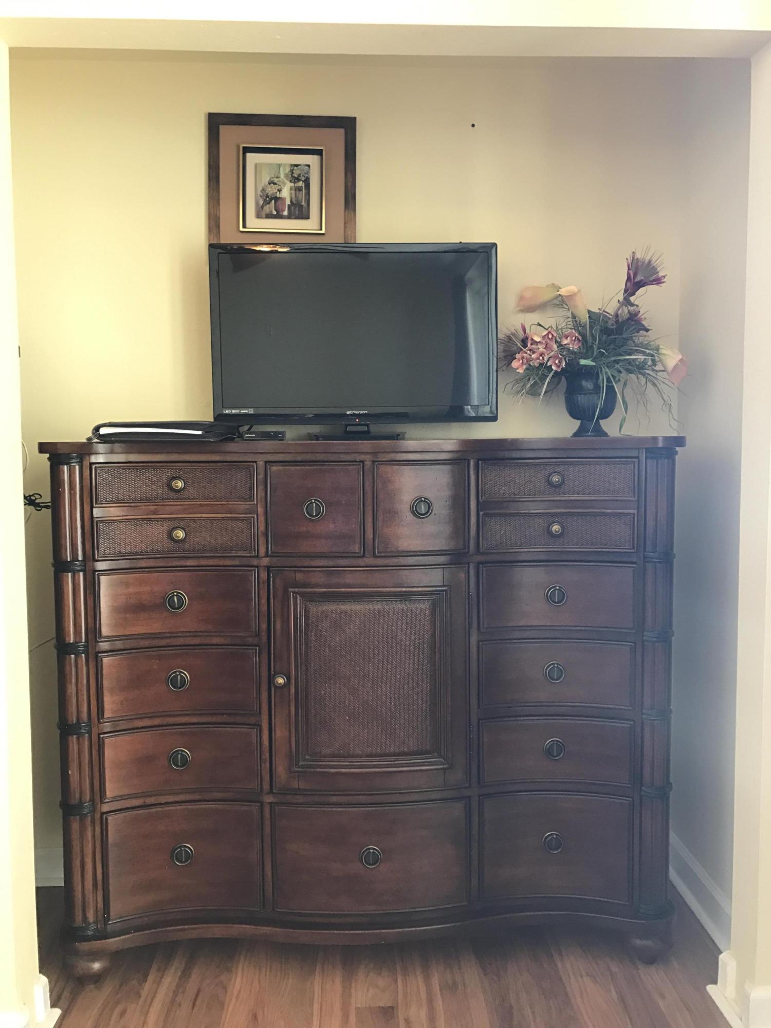 SHORES OF PANAMA - Residential