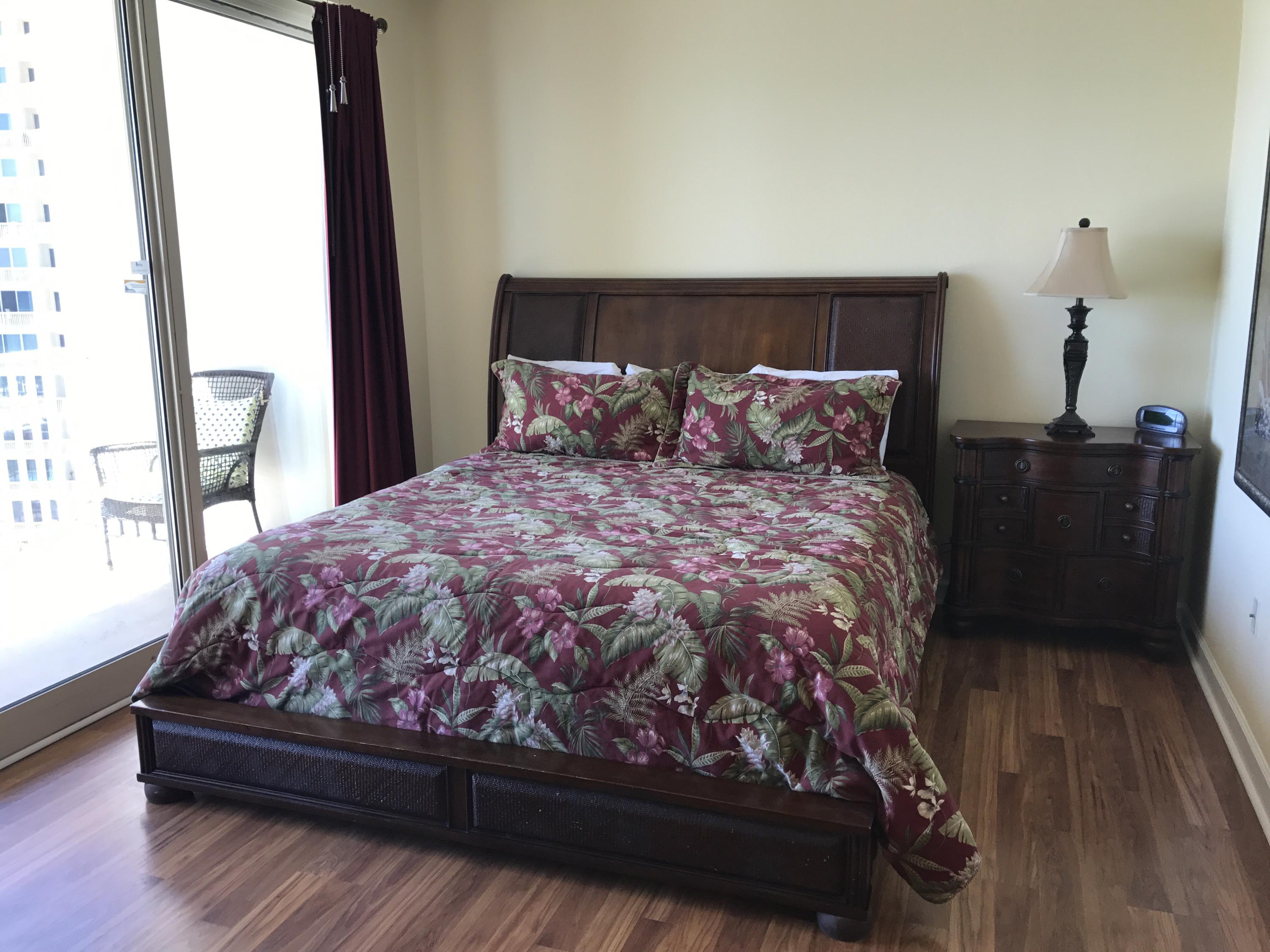 SHORES OF PANAMA - Residential