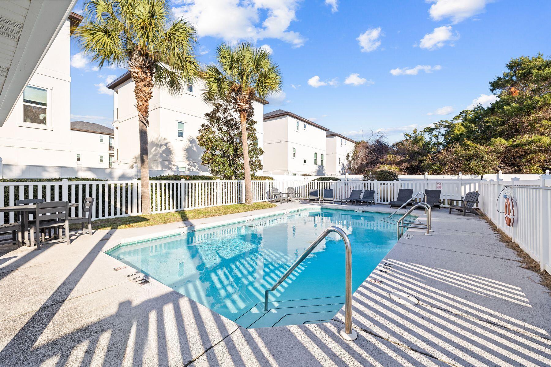 Miramar Palms - Residential