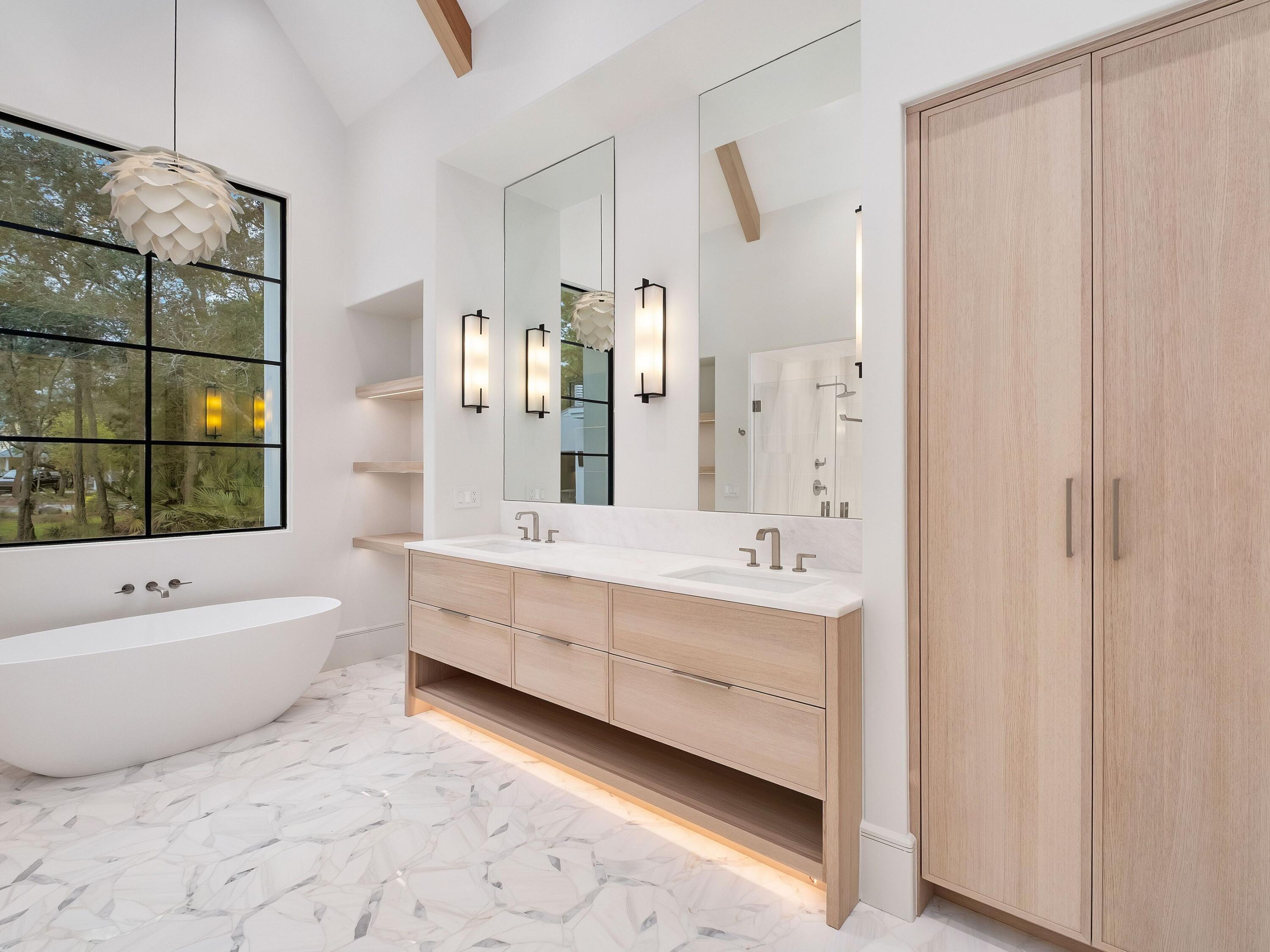 BAY PINES - Residential