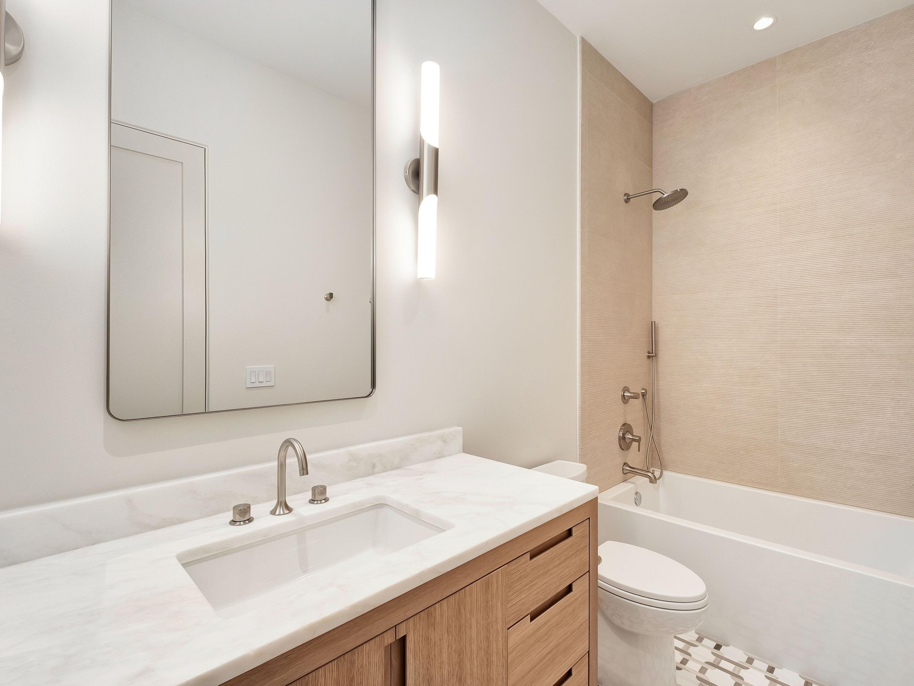 BAY PINES - Residential