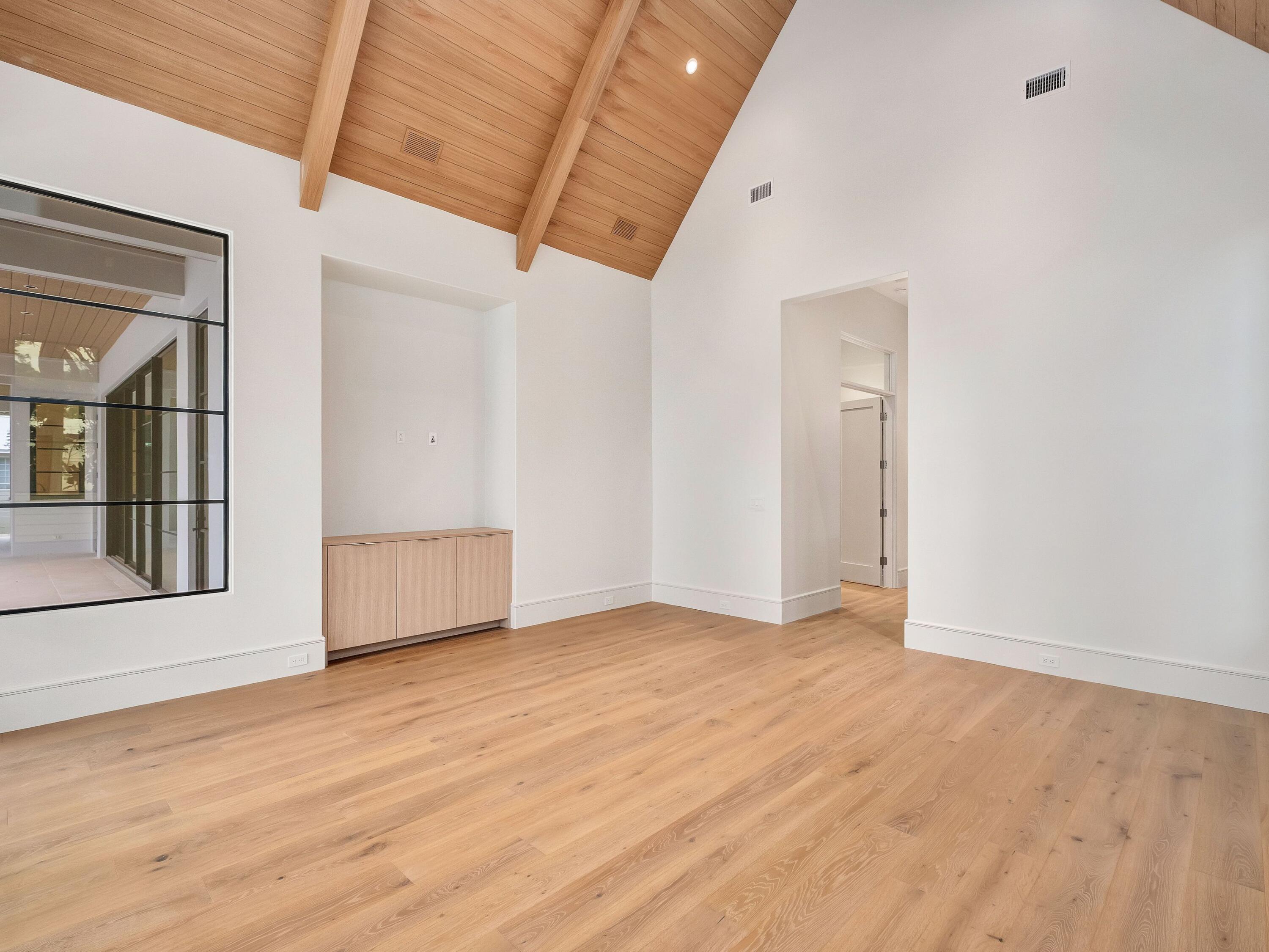 BAY PINES - Residential