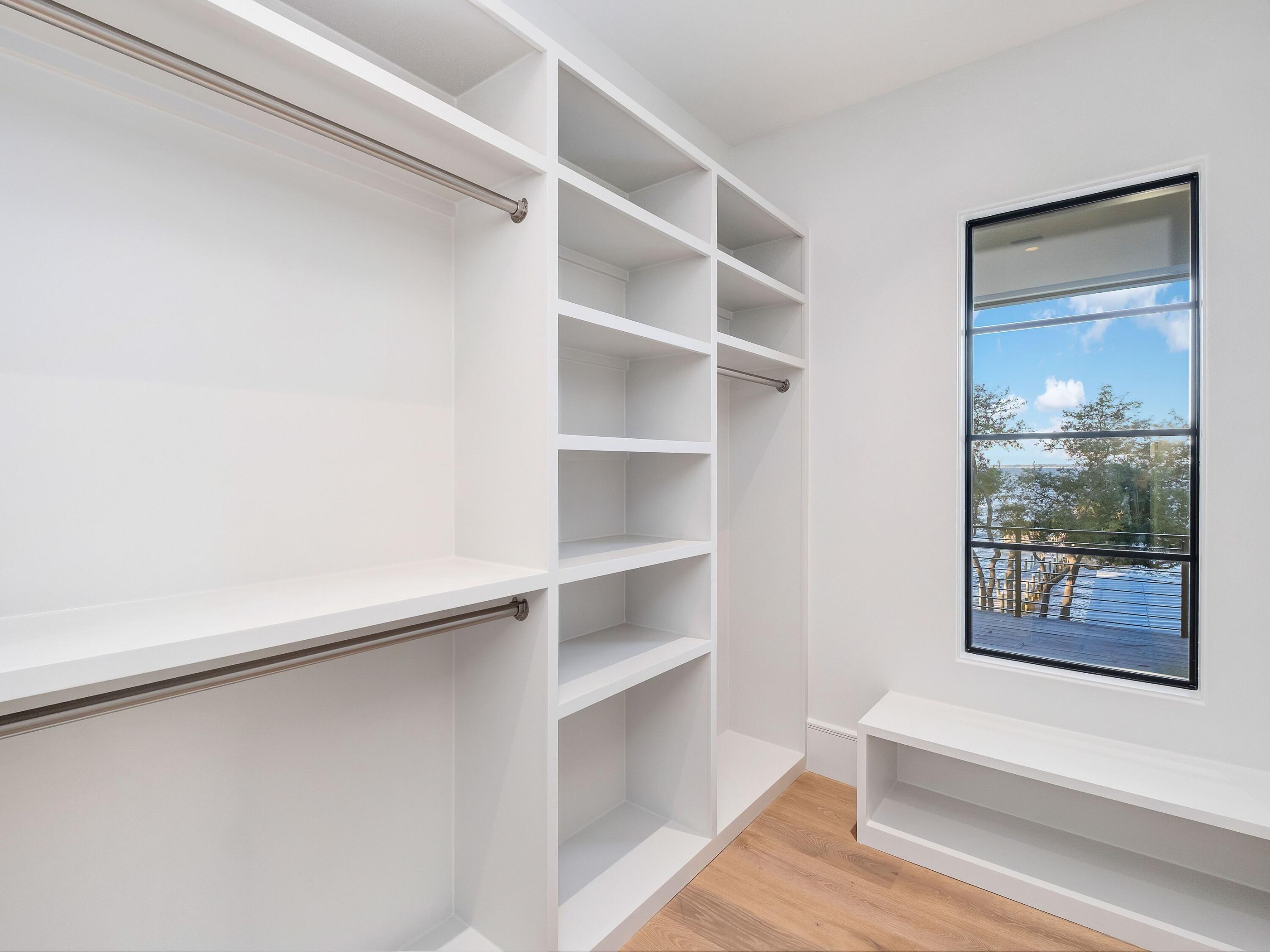 BAY PINES - Residential