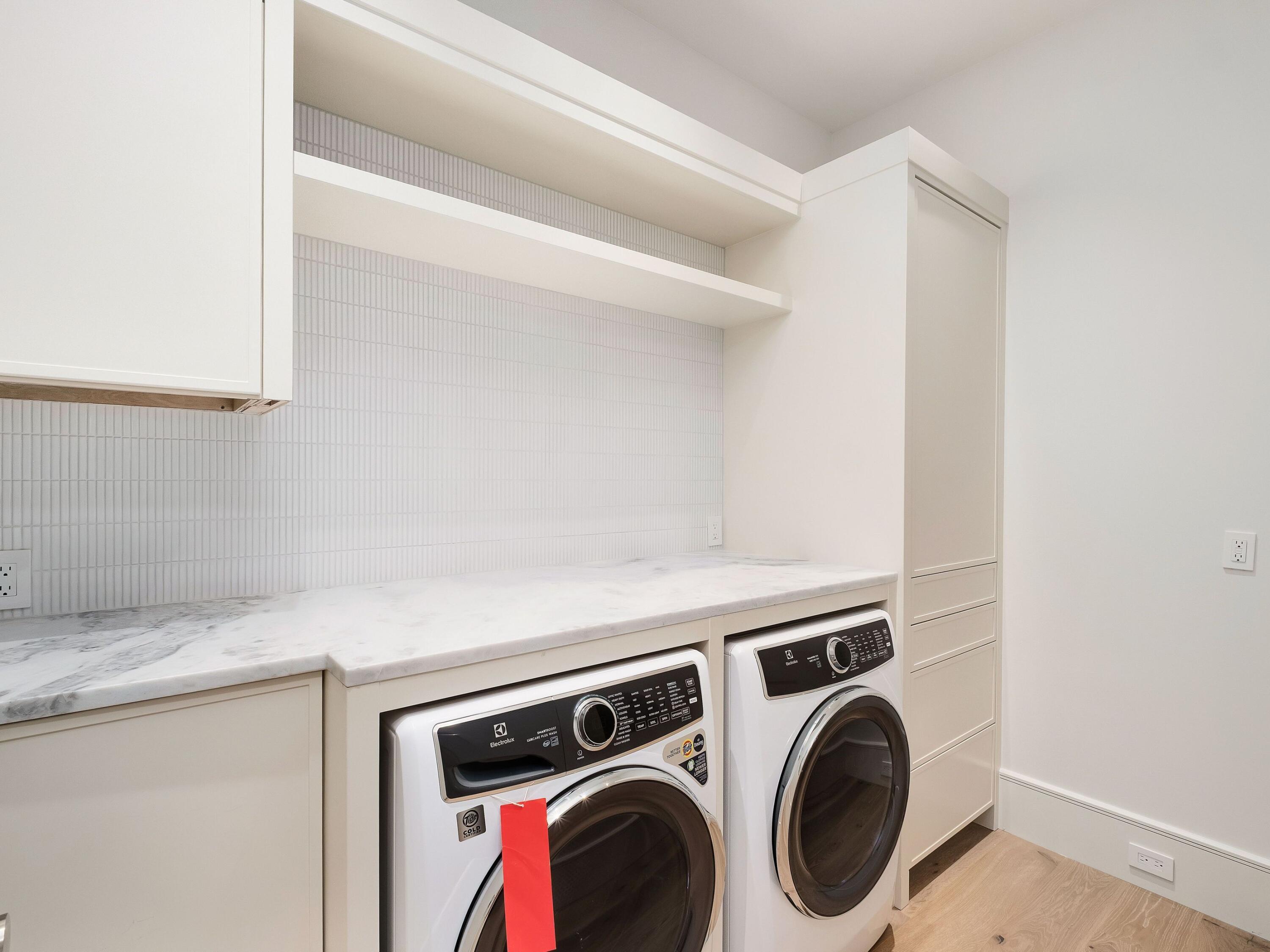 BAY PINES - Residential