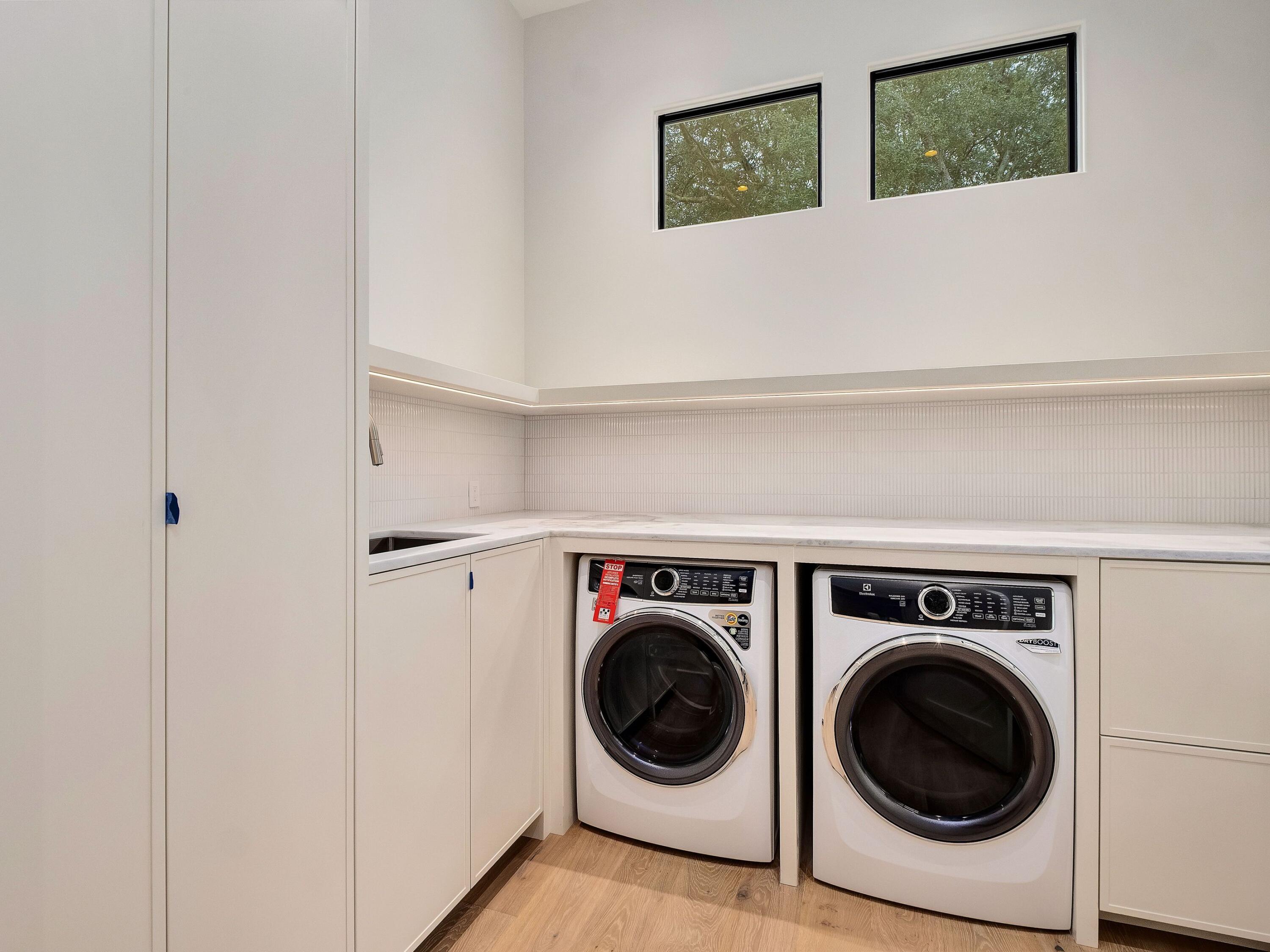 BAY PINES - Residential