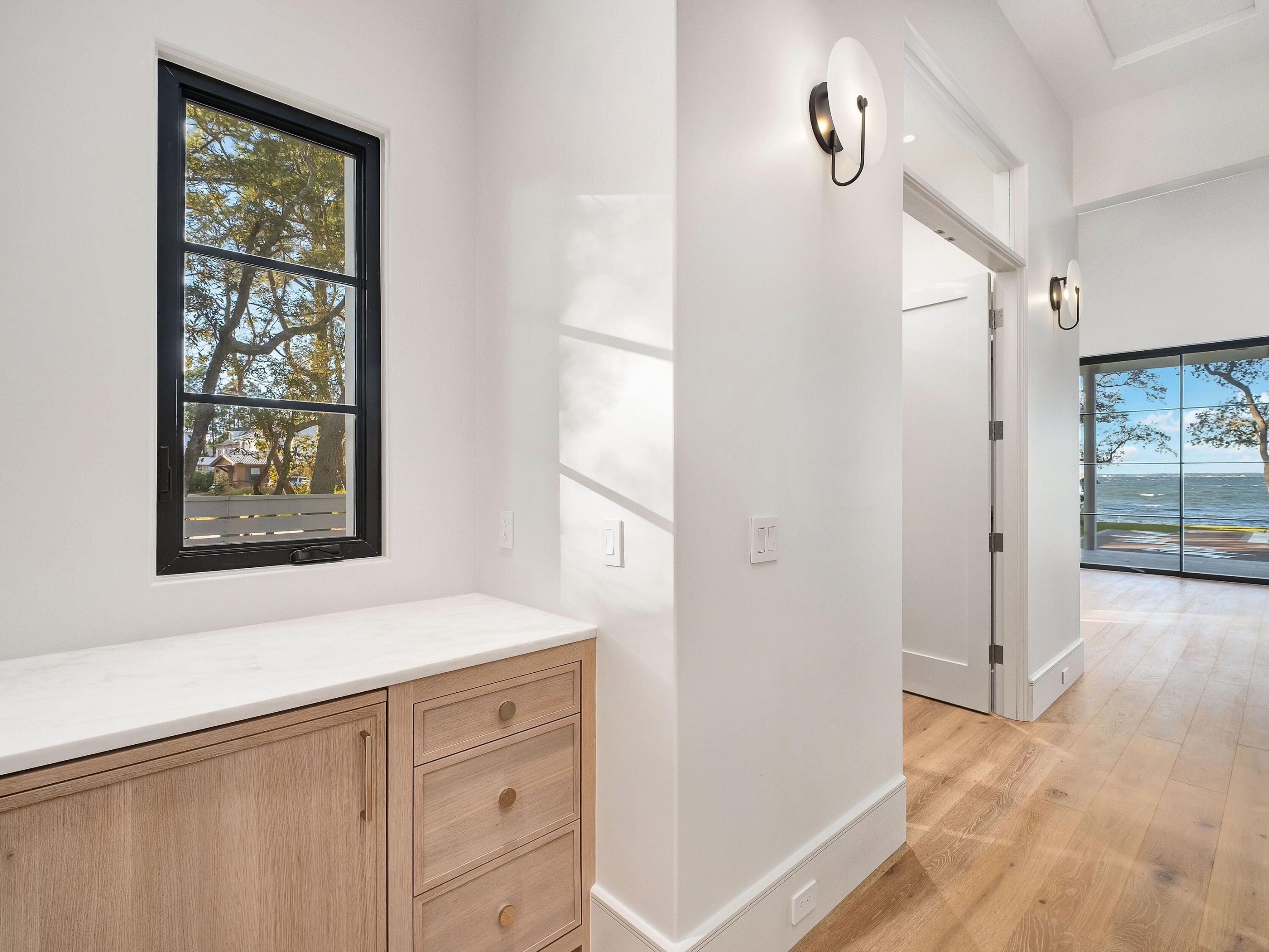 BAY PINES - Residential