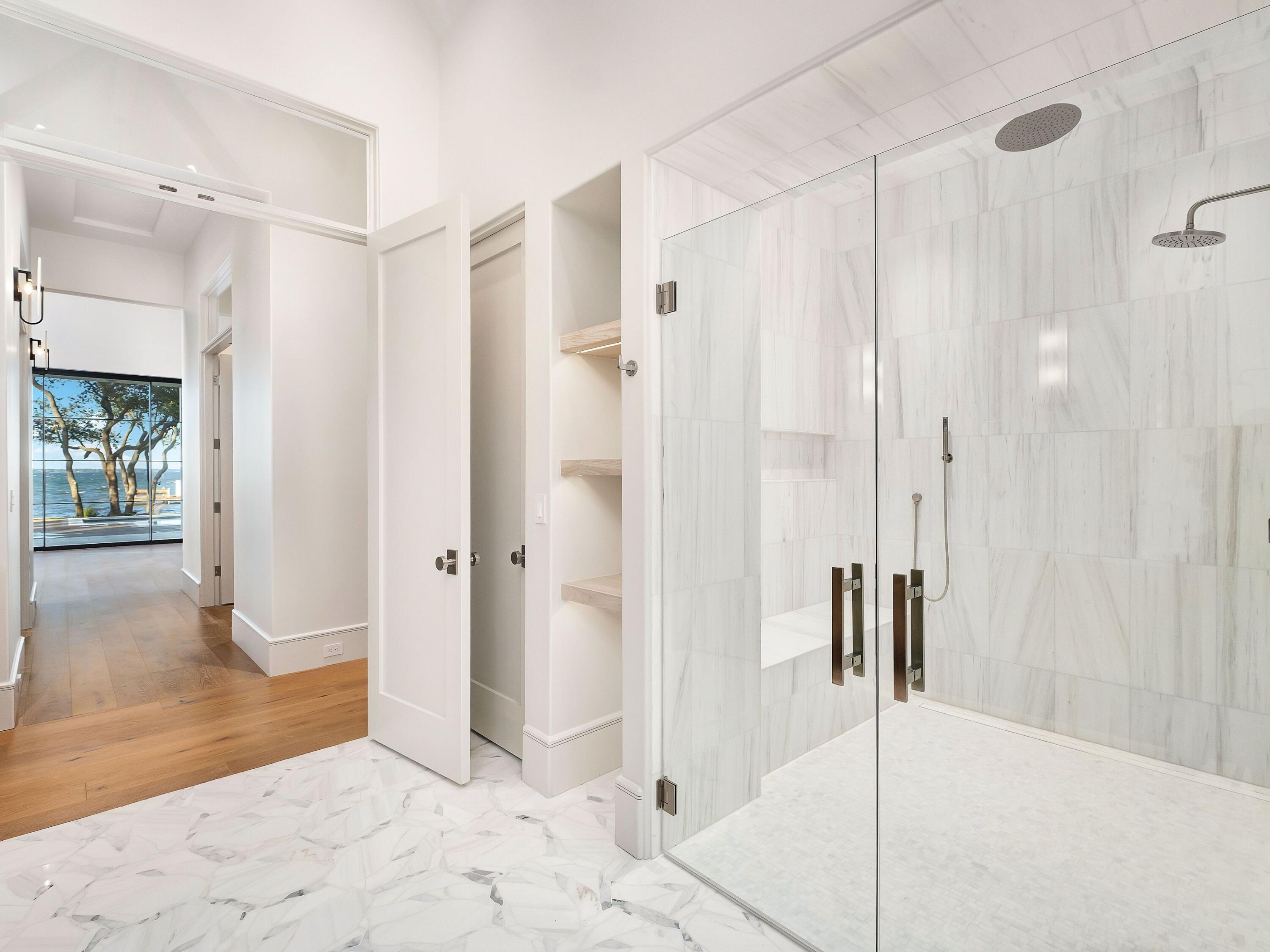 BAY PINES - Residential