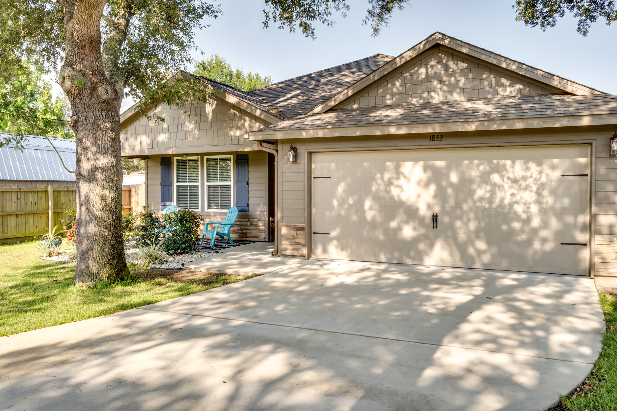 NAVARRE FIRST ADD - Residential