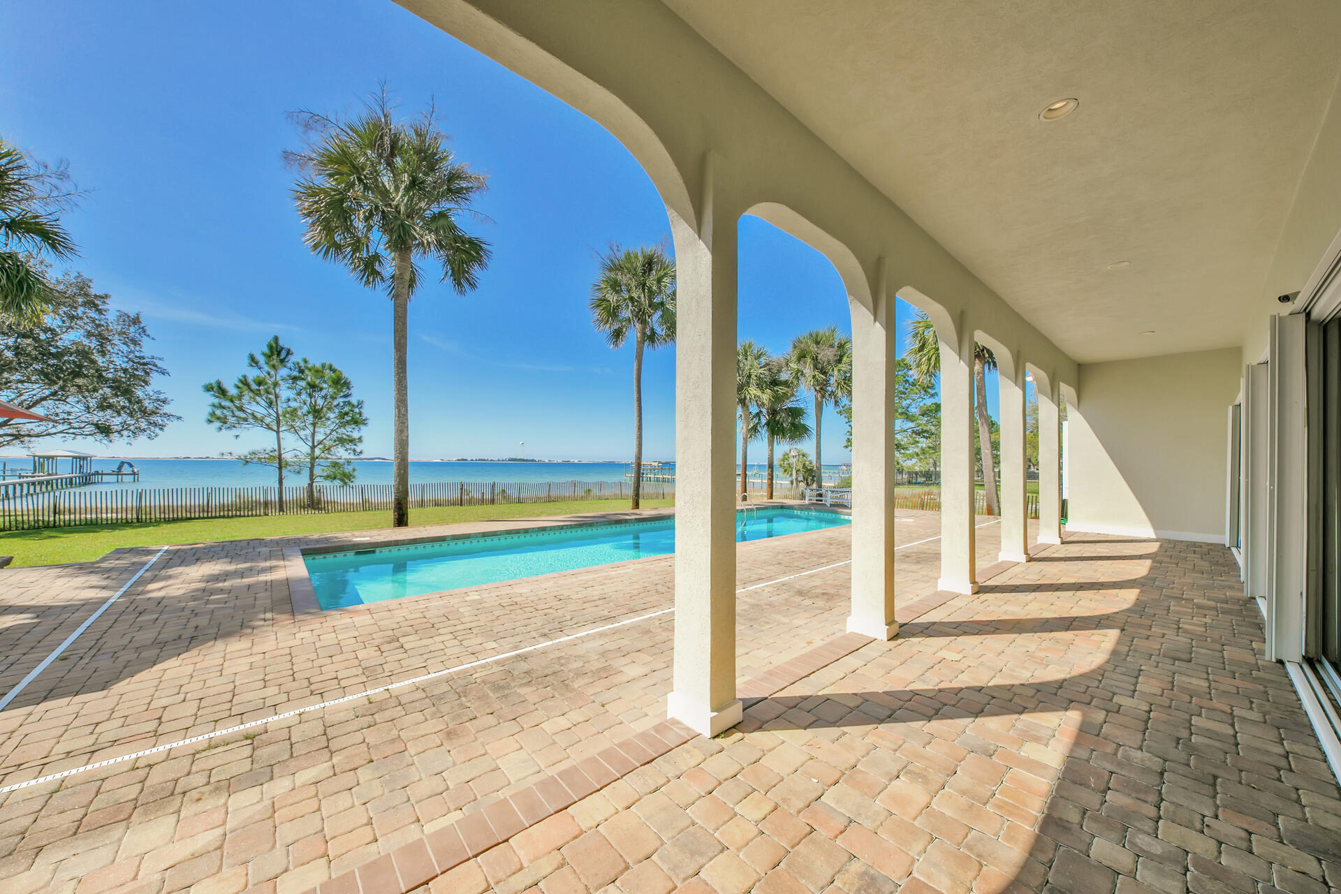 FOREST SHORES - Residential