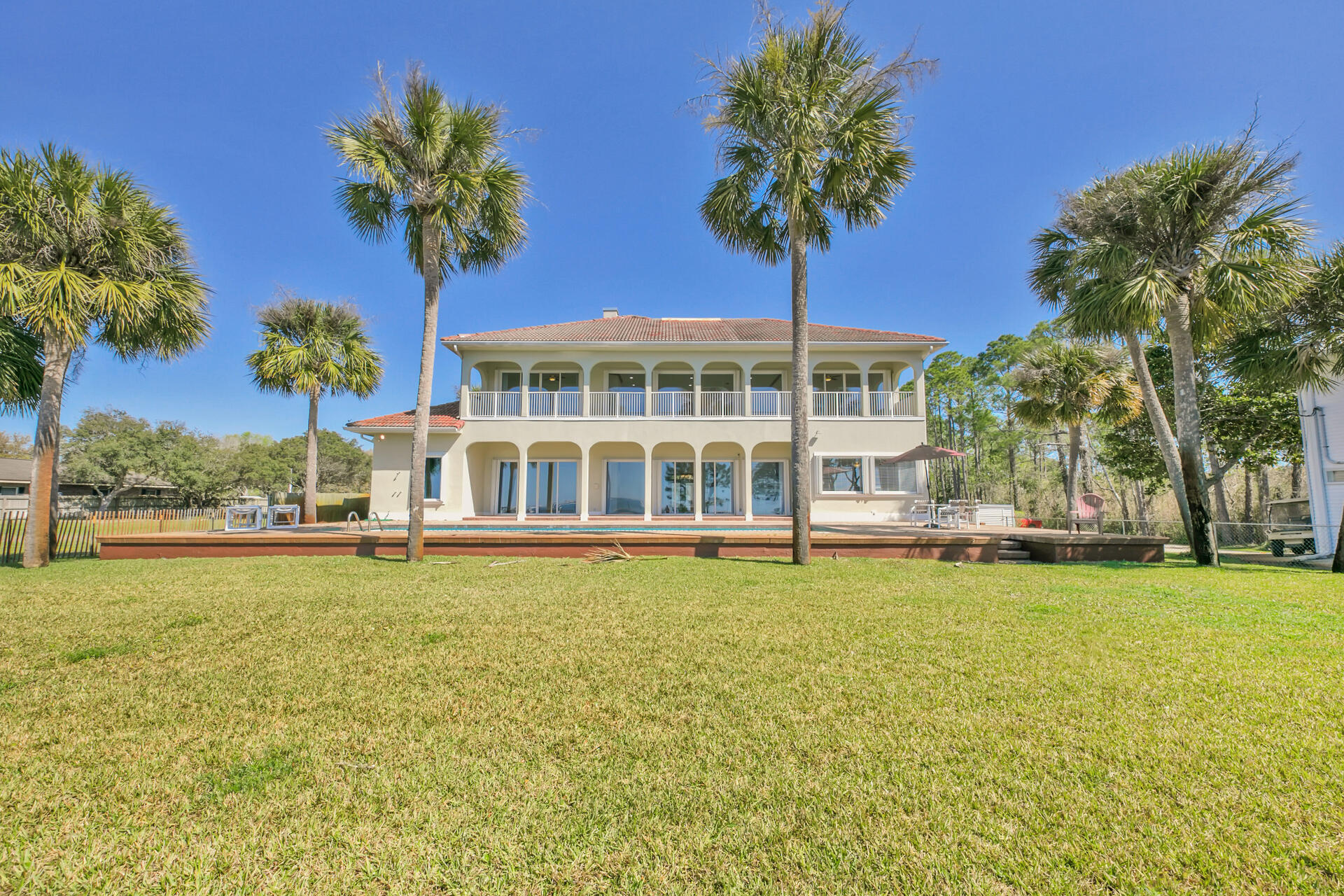 FOREST SHORES - Residential